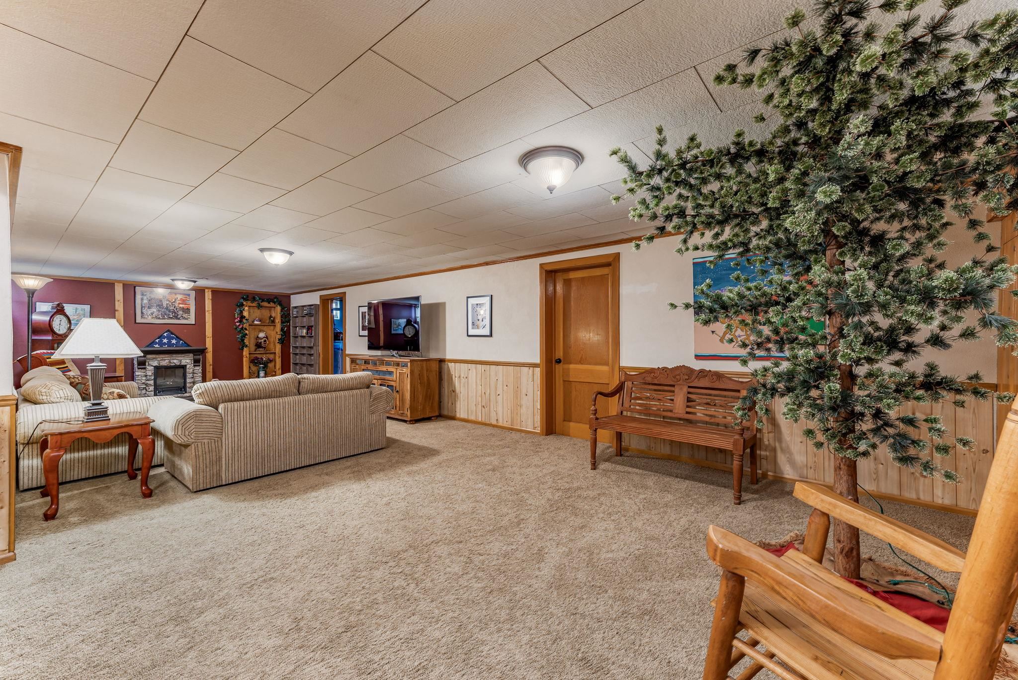 Wichita, Kansas 67211, United States, 3 Bedrooms Bedrooms, ,1 BathroomBathrooms,Residential,Pending,67615