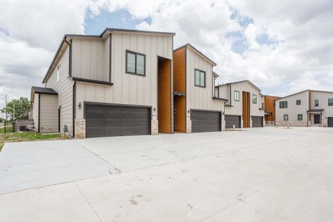 Multifamily For Sale - 8521 W 37th St N<br/> Sedgwick County, Wichita, KS 67205
