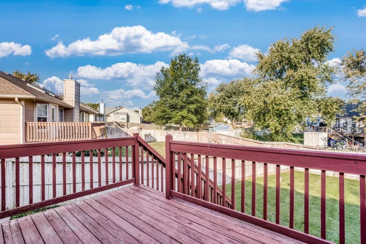 Wichita, Kansas 67209, United States, 4 Bedrooms Bedrooms, ,3 BathroomsBathrooms,Residential,Pending,38074