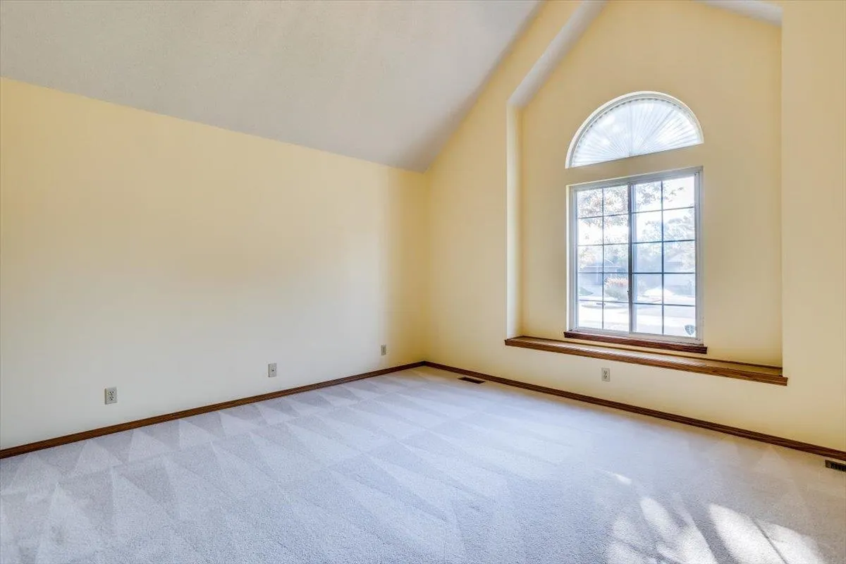 Wichita, Kansas 67209, United States, 4 Bedrooms Bedrooms, ,3 BathroomsBathrooms,Residential,Pending,38074