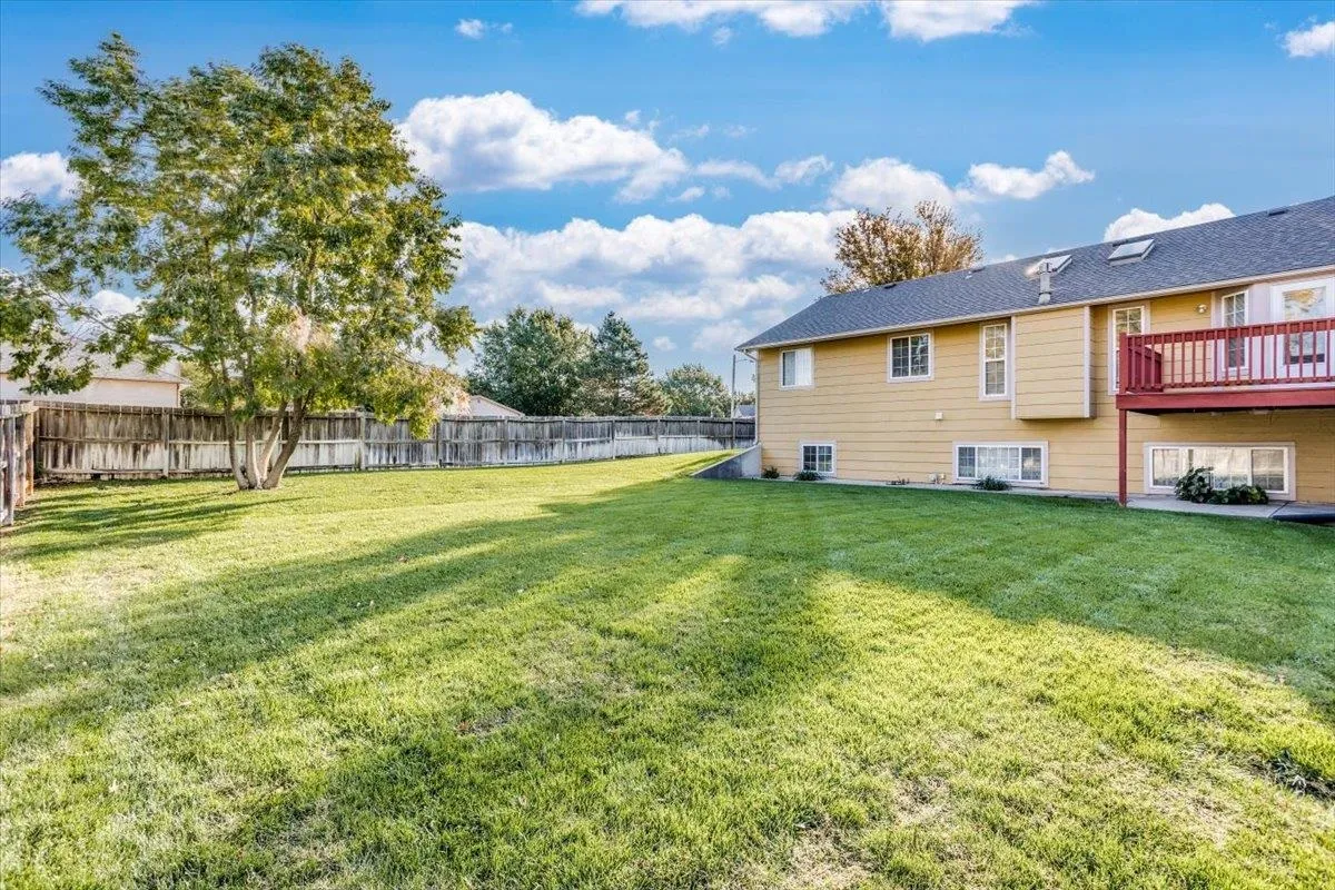 Wichita, Kansas 67209, United States, 4 Bedrooms Bedrooms, ,3 BathroomsBathrooms,Residential,Pending,38074