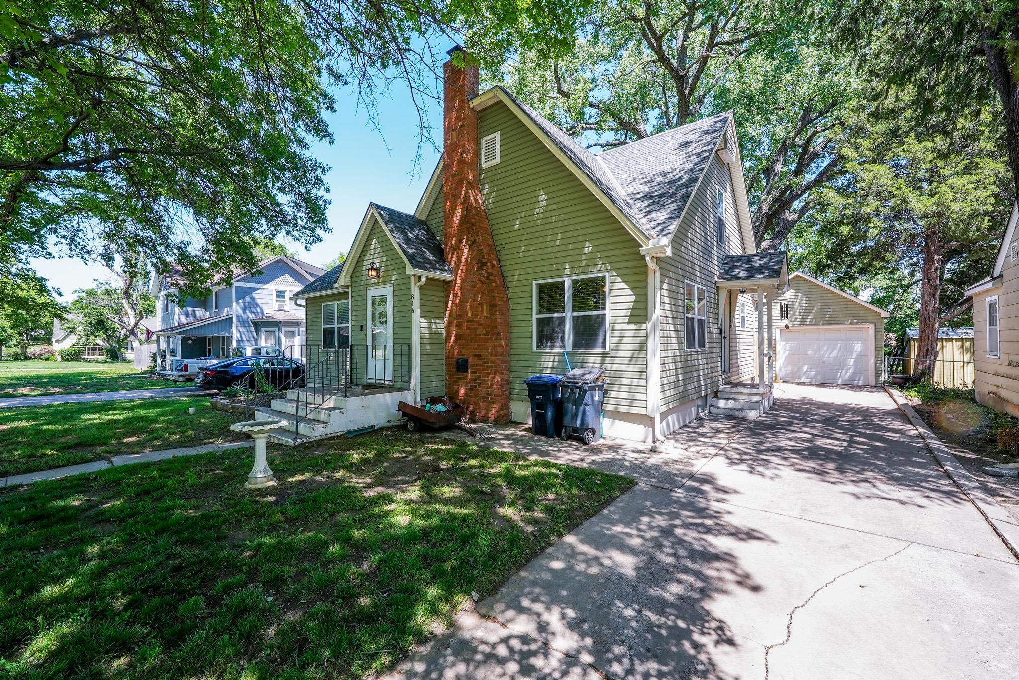 816 S Denver St, El Dorado, Kansas image 2