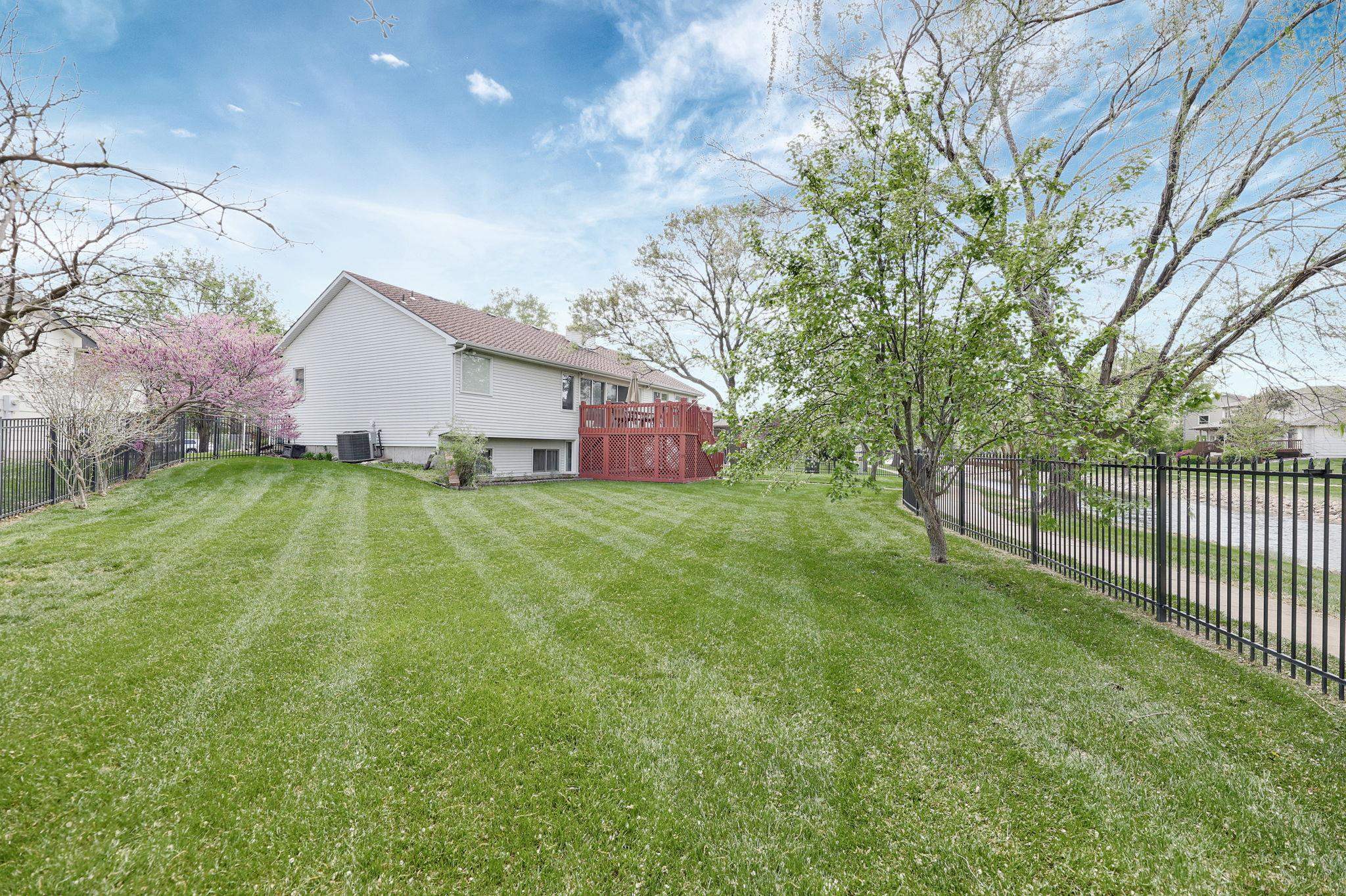 101 N Brownthrush Cir, Wichita, Kansas image 36