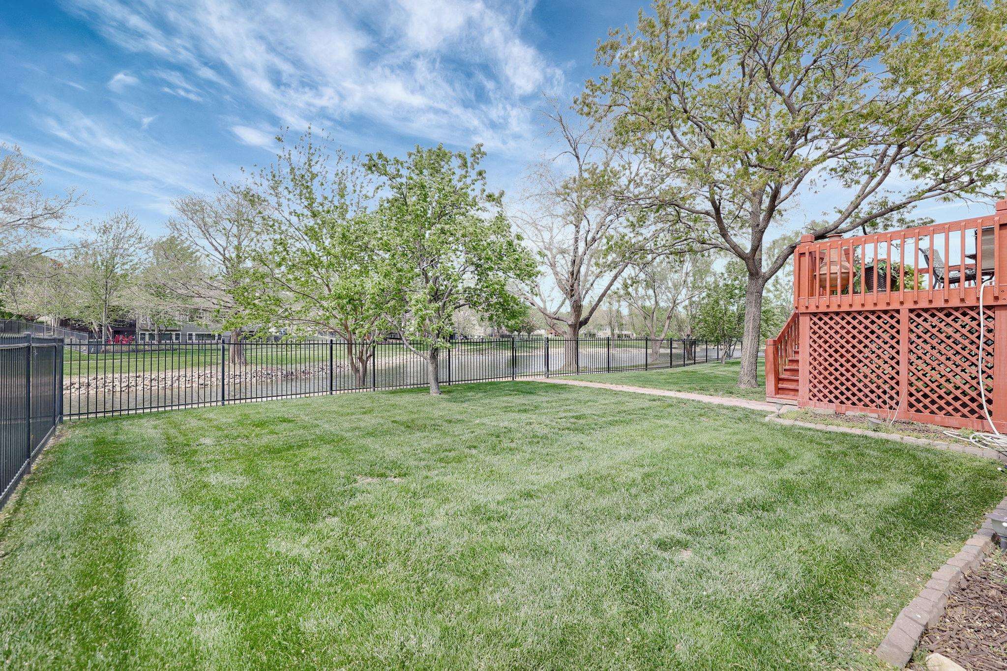 101 N Brownthrush Cir, Wichita, Kansas image 33