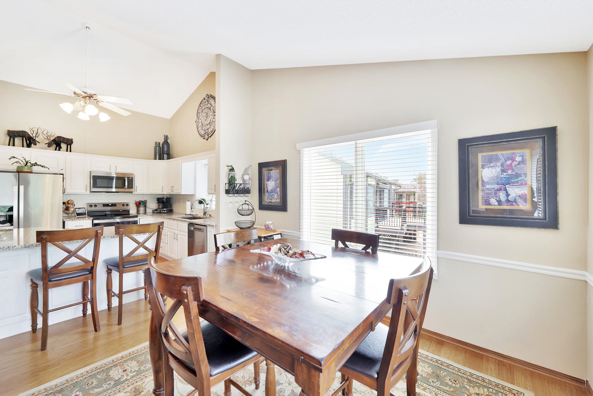 101 N Brownthrush Cir, Wichita, Kansas image 12