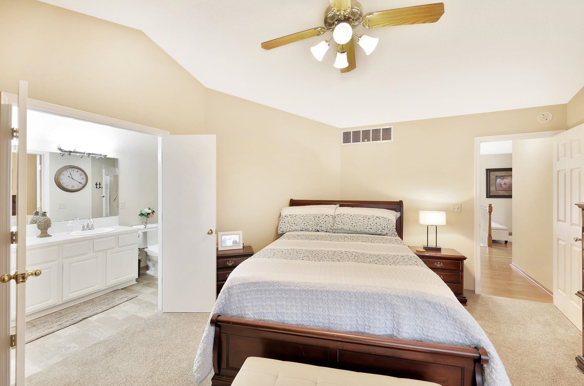 101 N Brownthrush Cir, Wichita, Kansas image 17