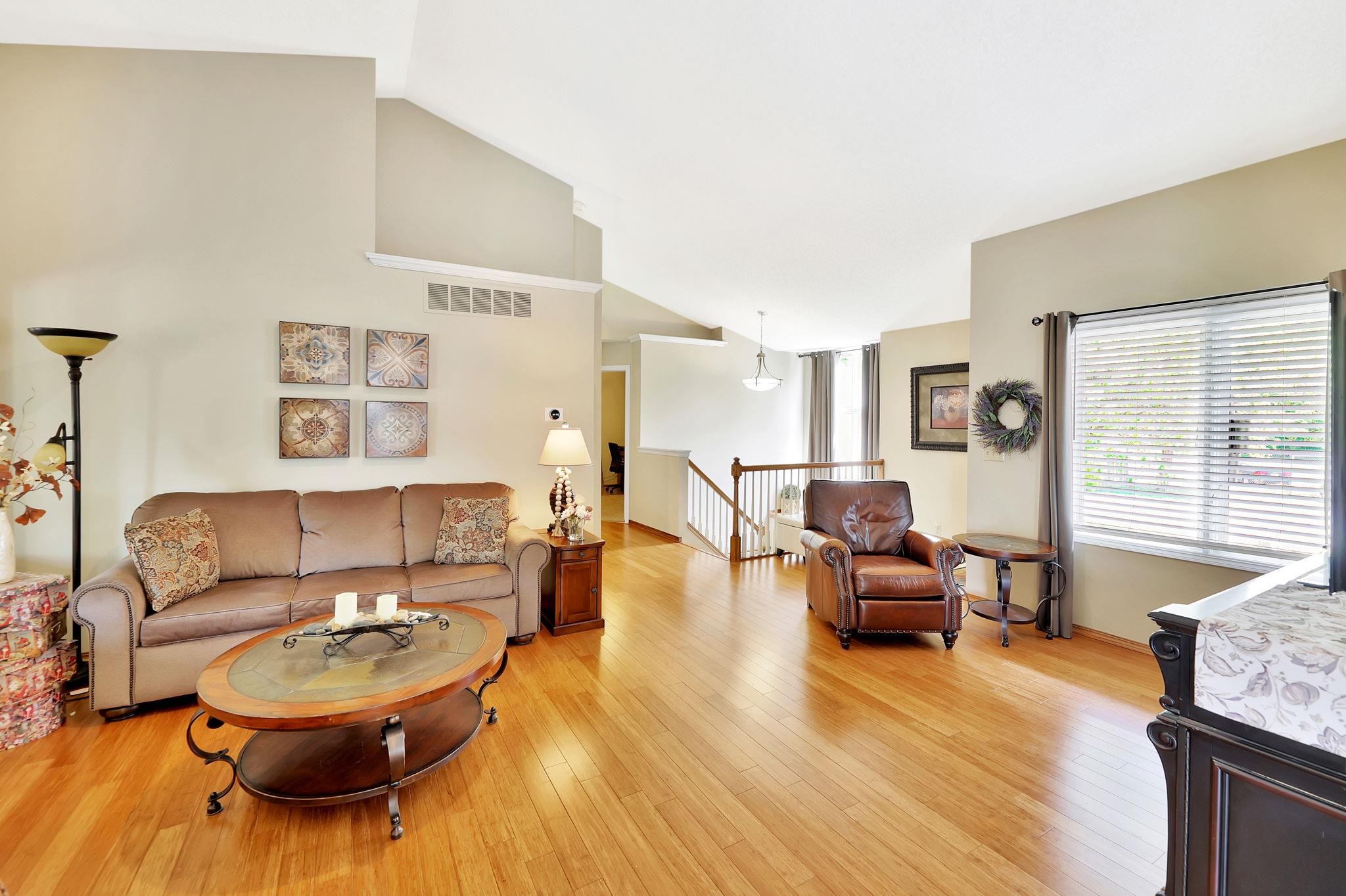 101 N Brownthrush Cir, Wichita, Kansas image 4