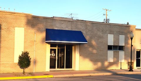 Photo of 104 S Gordy St, El Dorado, KS 67042 (MLS # 670414)