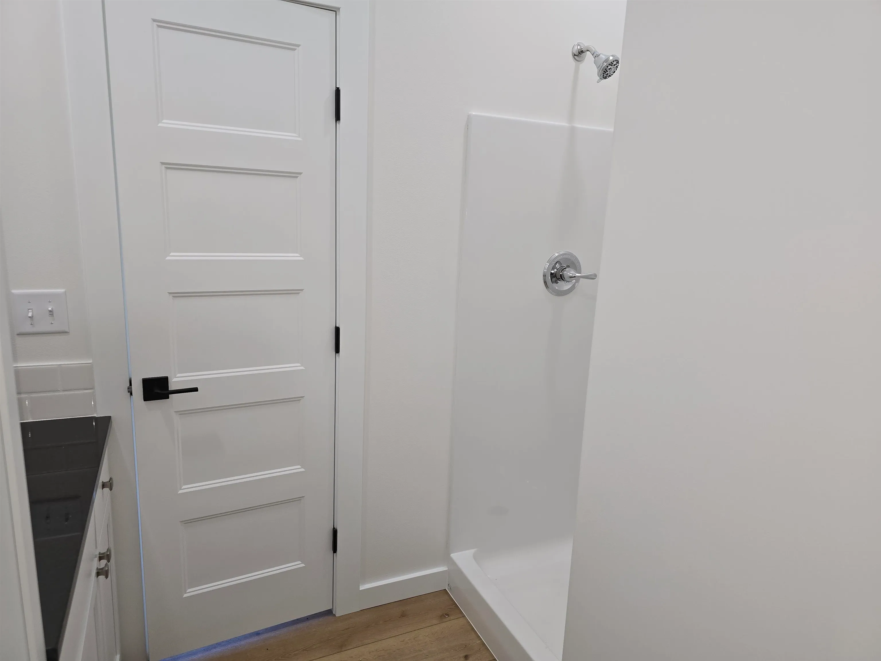 Wichita, Kansas 67211, United States, 2 Bedrooms Bedrooms, ,1 BathroomBathrooms,Residential,Pending,132594