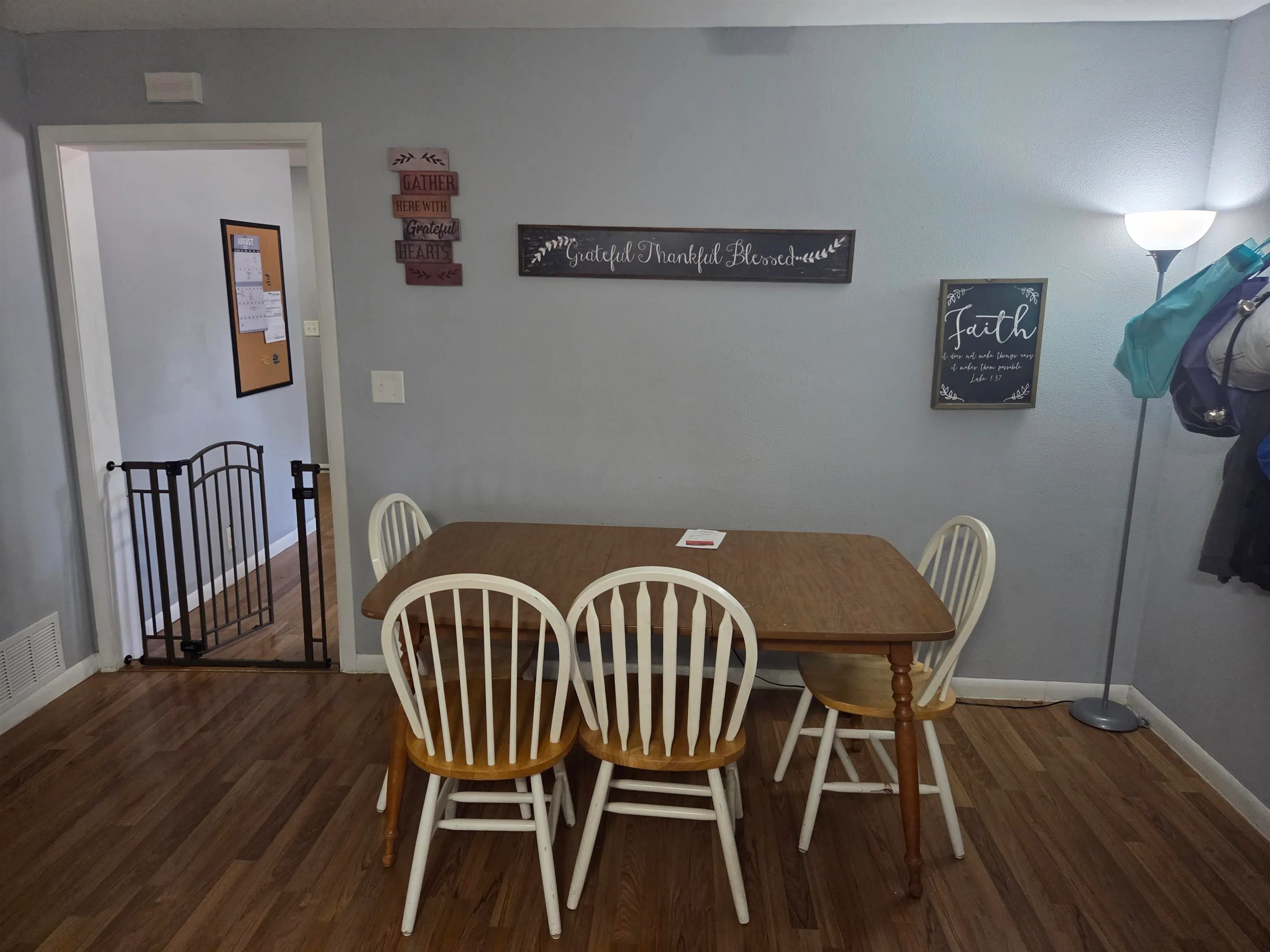 Burrton, Kansas 67020, United States, 3 Bedrooms Bedrooms, ,2 BathroomsBathrooms,Residential,Active,187443