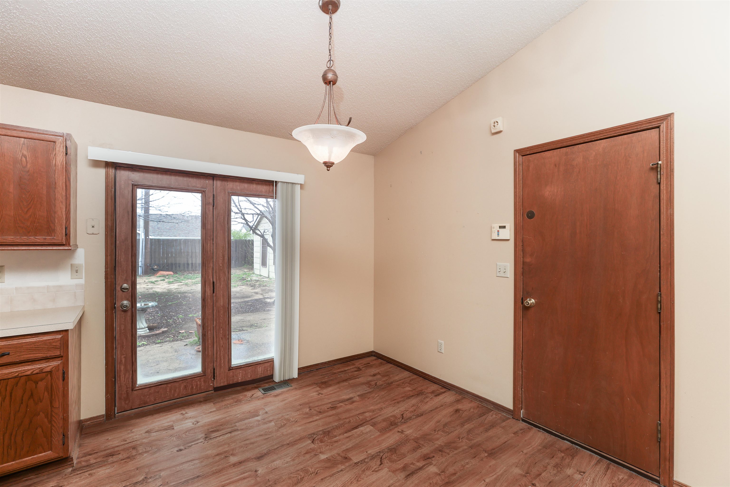 1257 N Clara St, Wichita, Kansas image 9