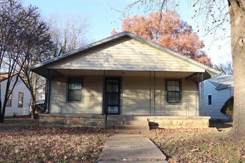 710 E 17th Ave, Winfield, KS 67156 - MLS#: 649373
