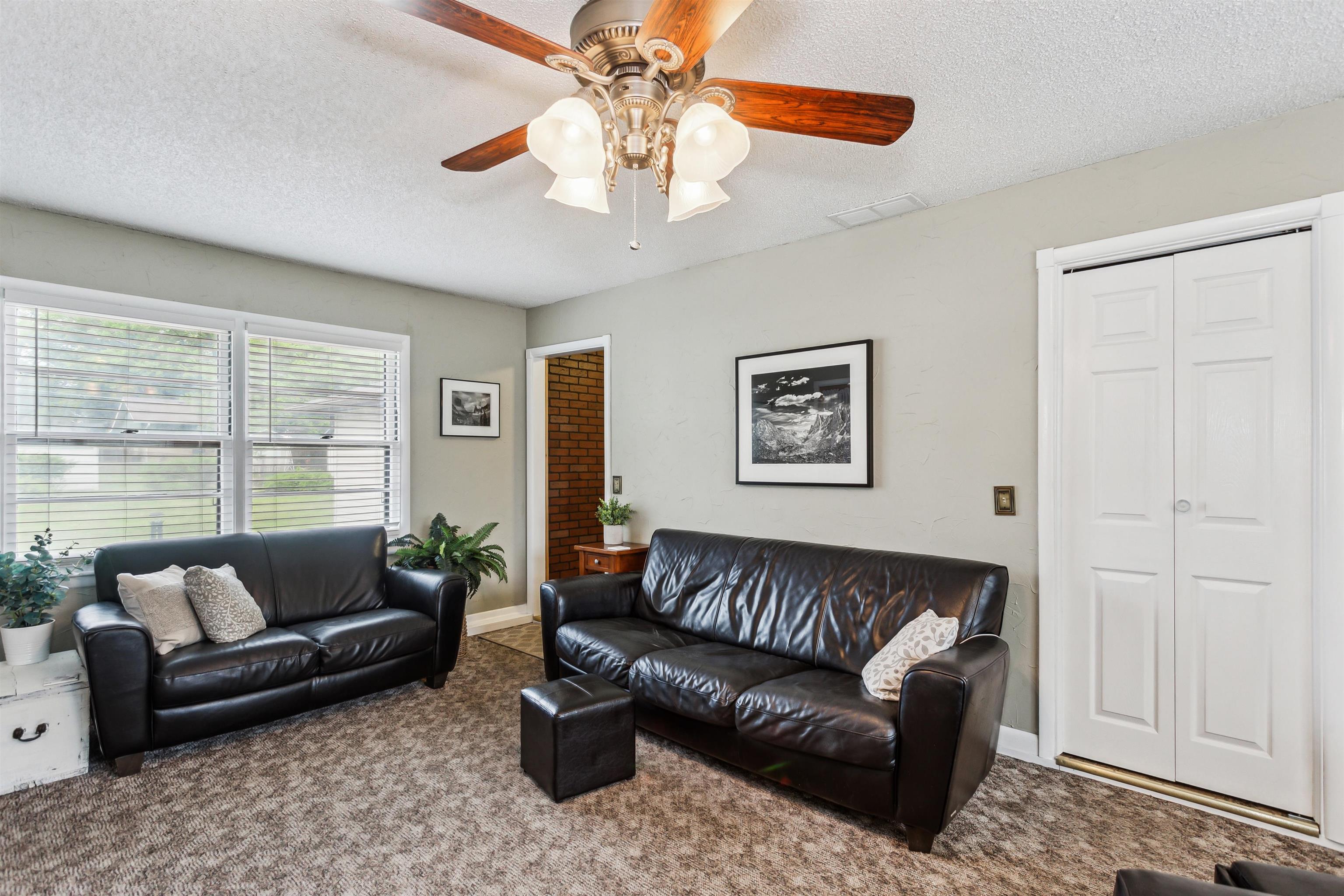 1610 N Park Lane, Augusta, Kansas image 14