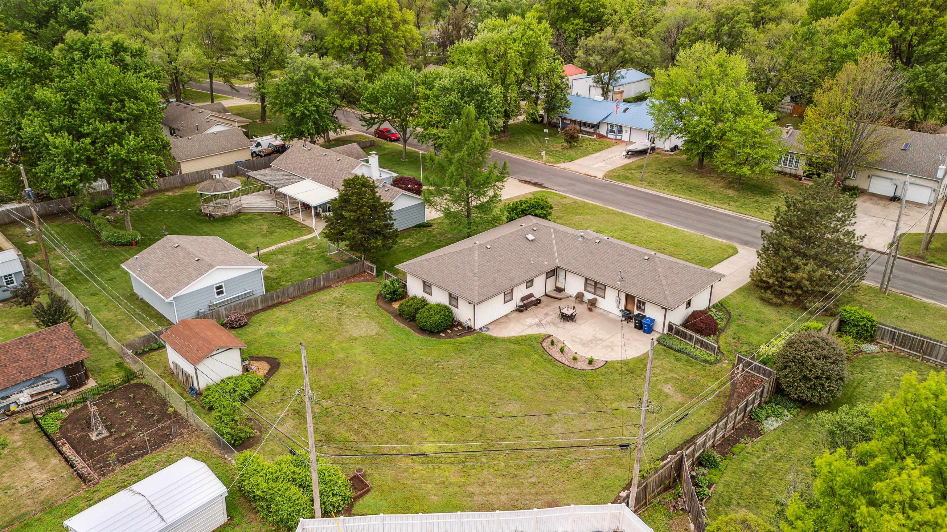 1610 N Park Lane, Augusta, Kansas image 29