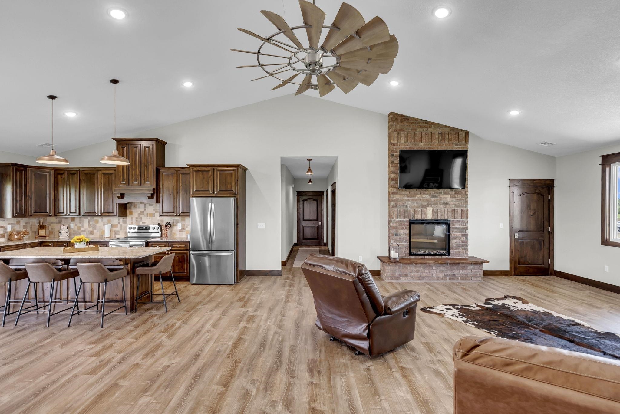 226 NE 160 Ave, Cheney, Kansas image 9