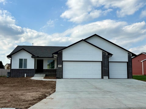 Homes For Sale - 2819 N Rutland Ln<br/> Augusta, KS 67010