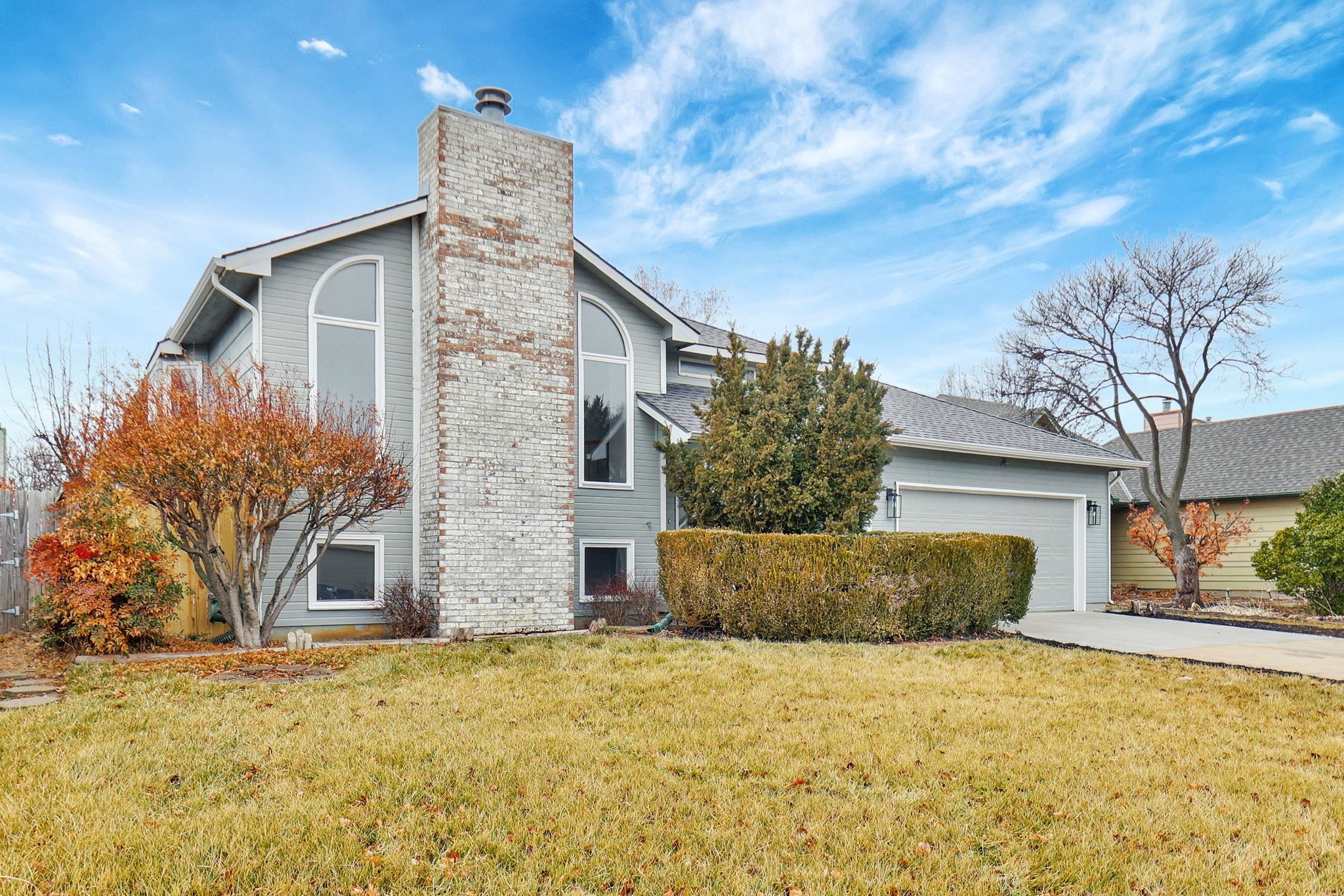 1217 S Stoneybrook Cir, Wichita, Kansas image 2