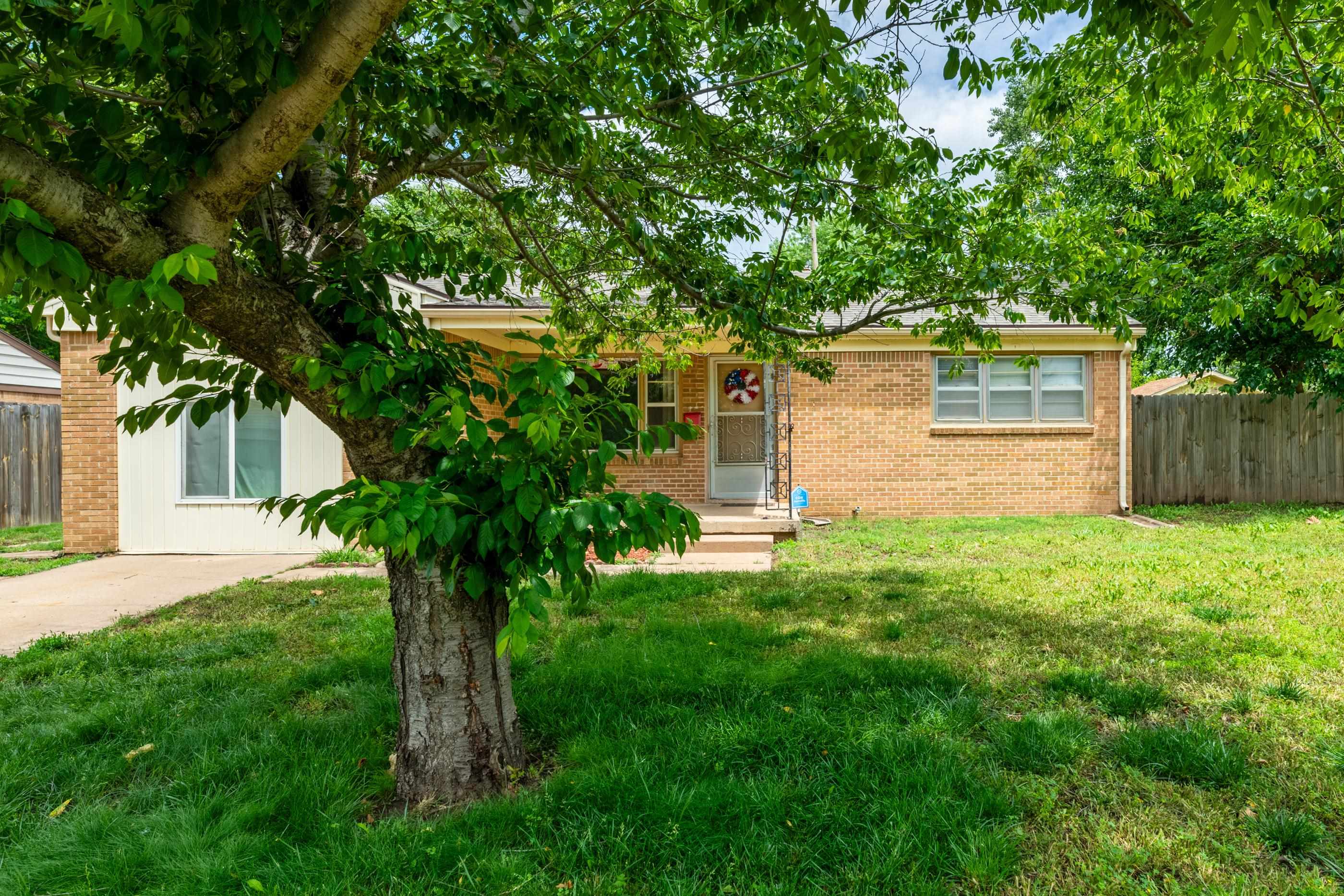 1420 E Amsden Ln, Wichita, Kansas image 2