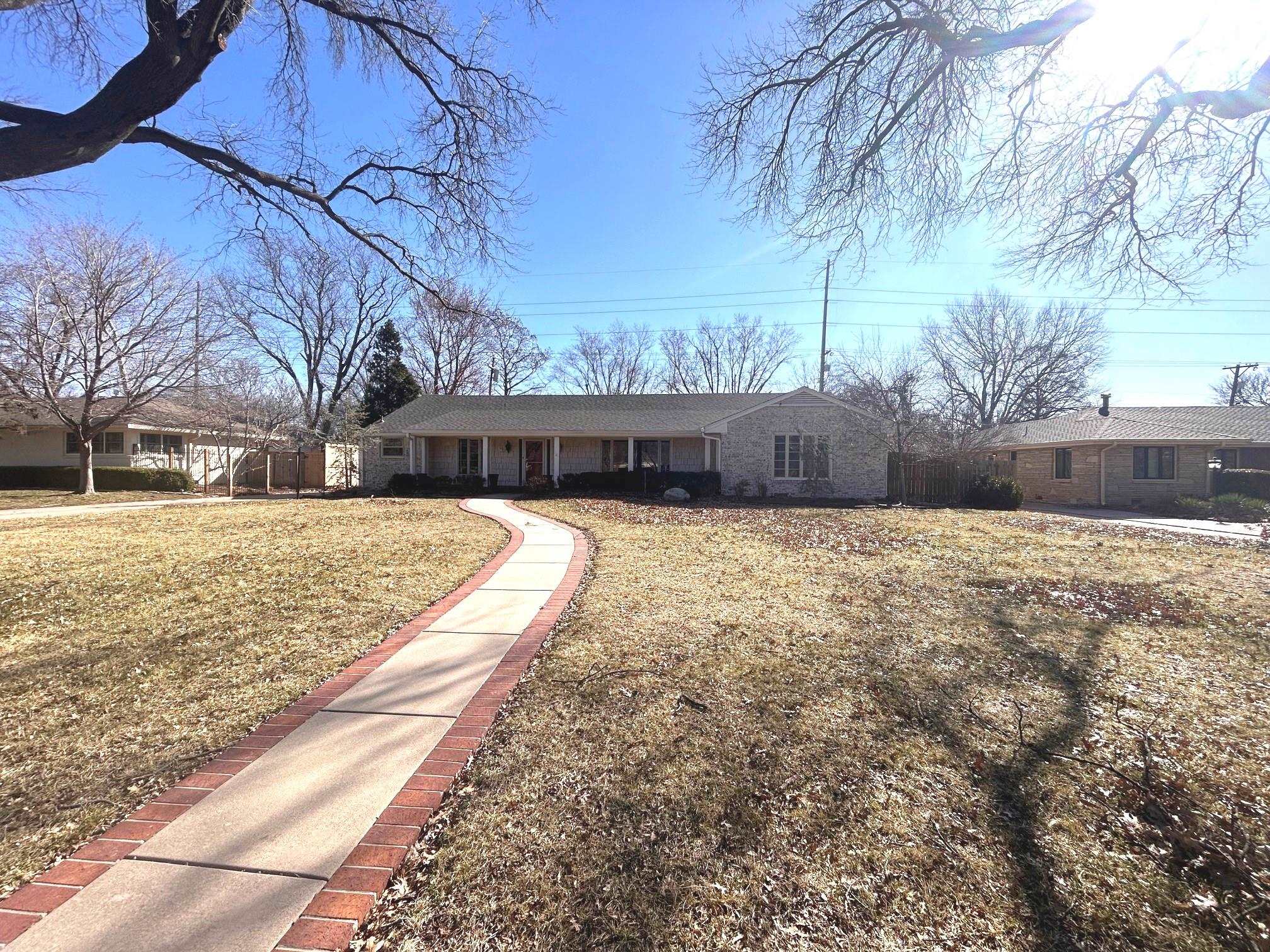 36 N Stratford Rd, Eastborough, Kansas image 1