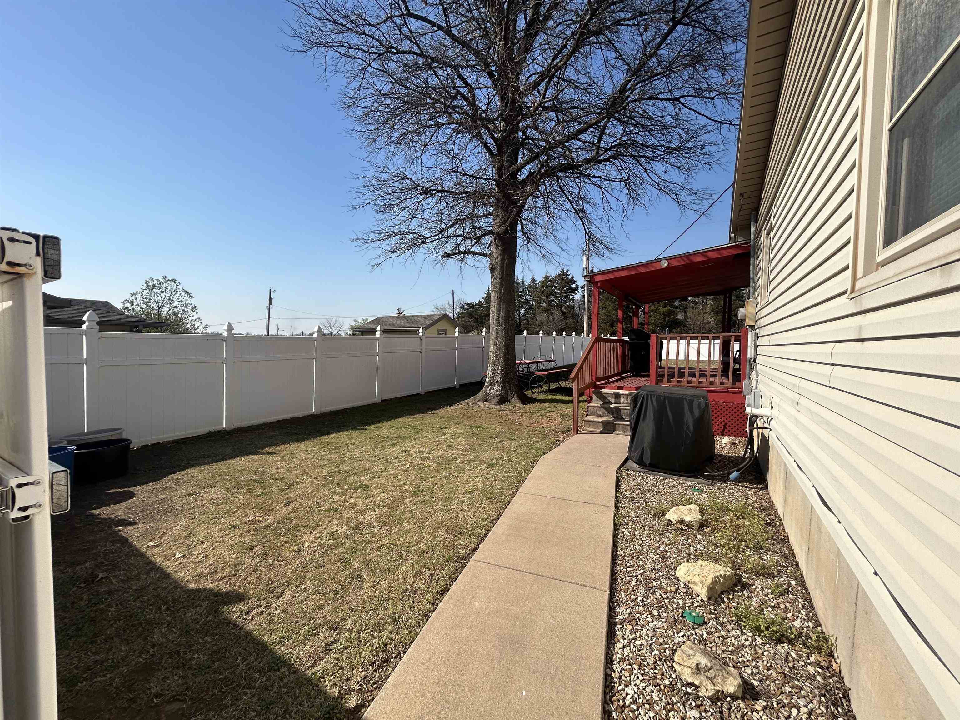 903 Holloway Ln, Winfield, Kansas image 36