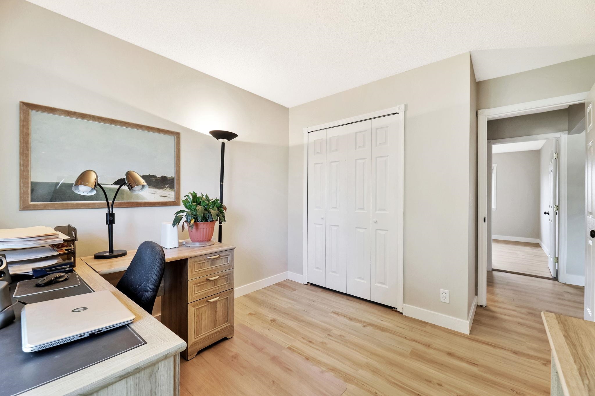 Wichita, Kansas 67209, United States, 5 Bedrooms Bedrooms, ,3 BathroomsBathrooms,Residential,Pending,52554