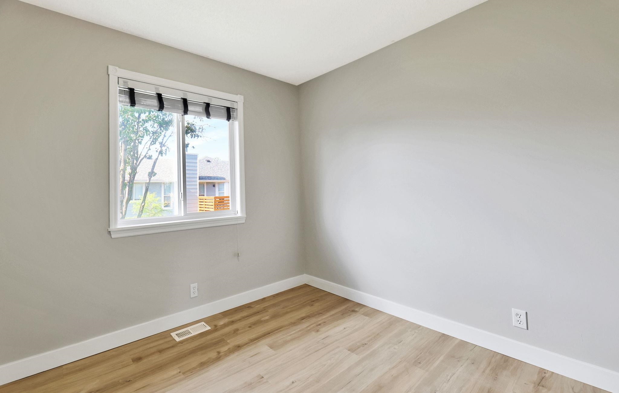 Wichita, Kansas 67209, United States, 5 Bedrooms Bedrooms, ,3 BathroomsBathrooms,Residential,Pending,52554