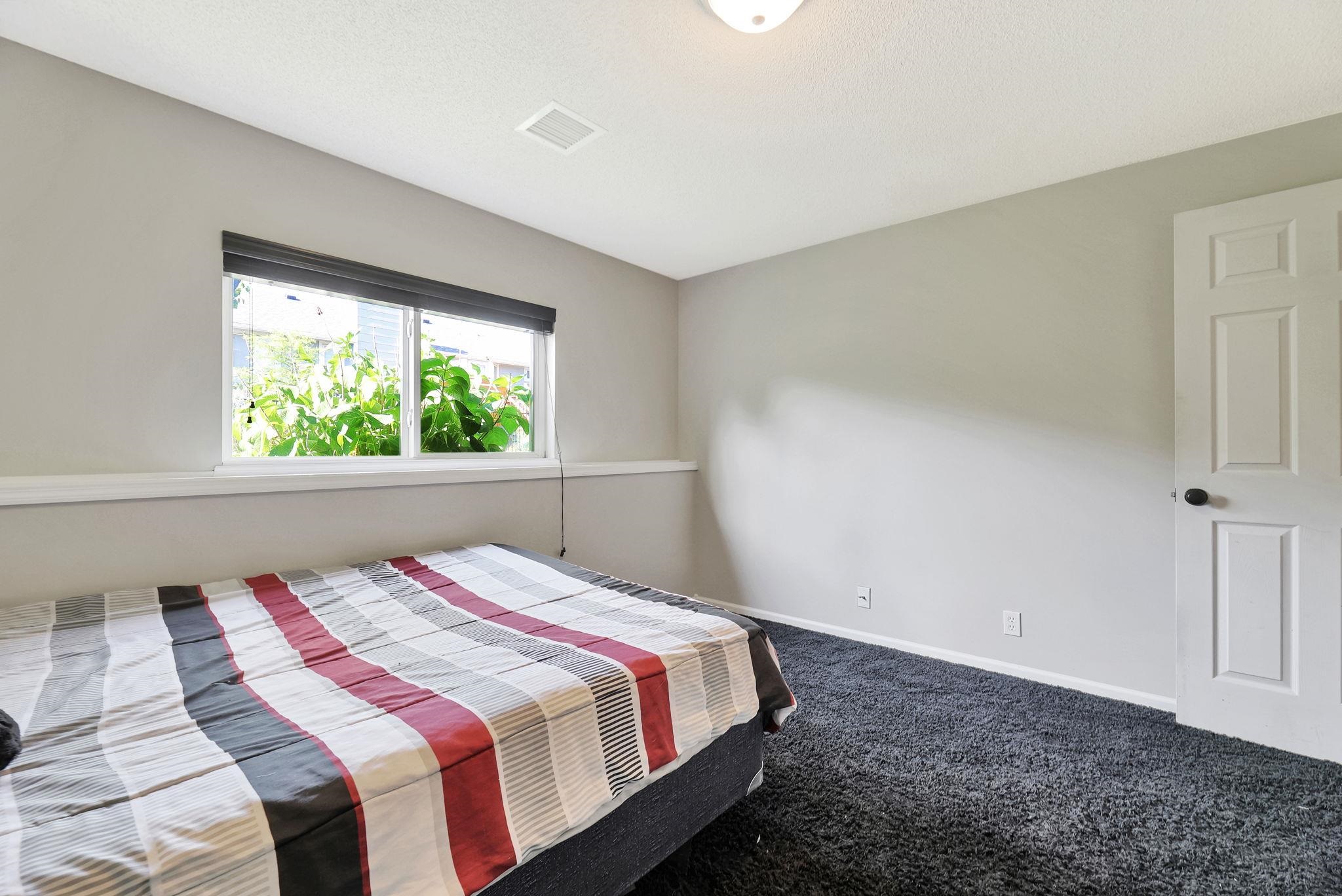 Wichita, Kansas 67209, United States, 5 Bedrooms Bedrooms, ,3 BathroomsBathrooms,Residential,Pending,52554