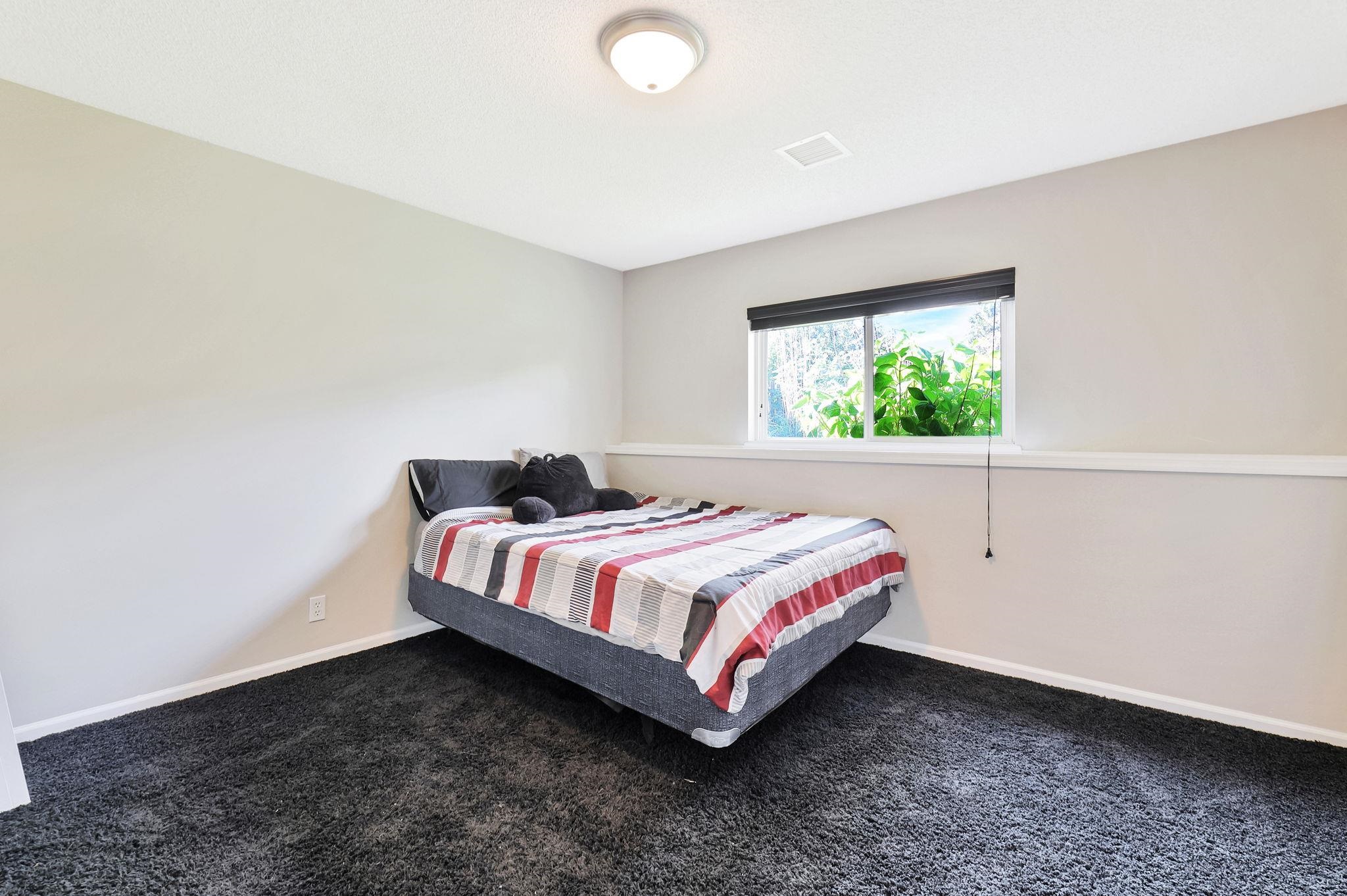 Wichita, Kansas 67209, United States, 5 Bedrooms Bedrooms, ,3 BathroomsBathrooms,Residential,Pending,52554