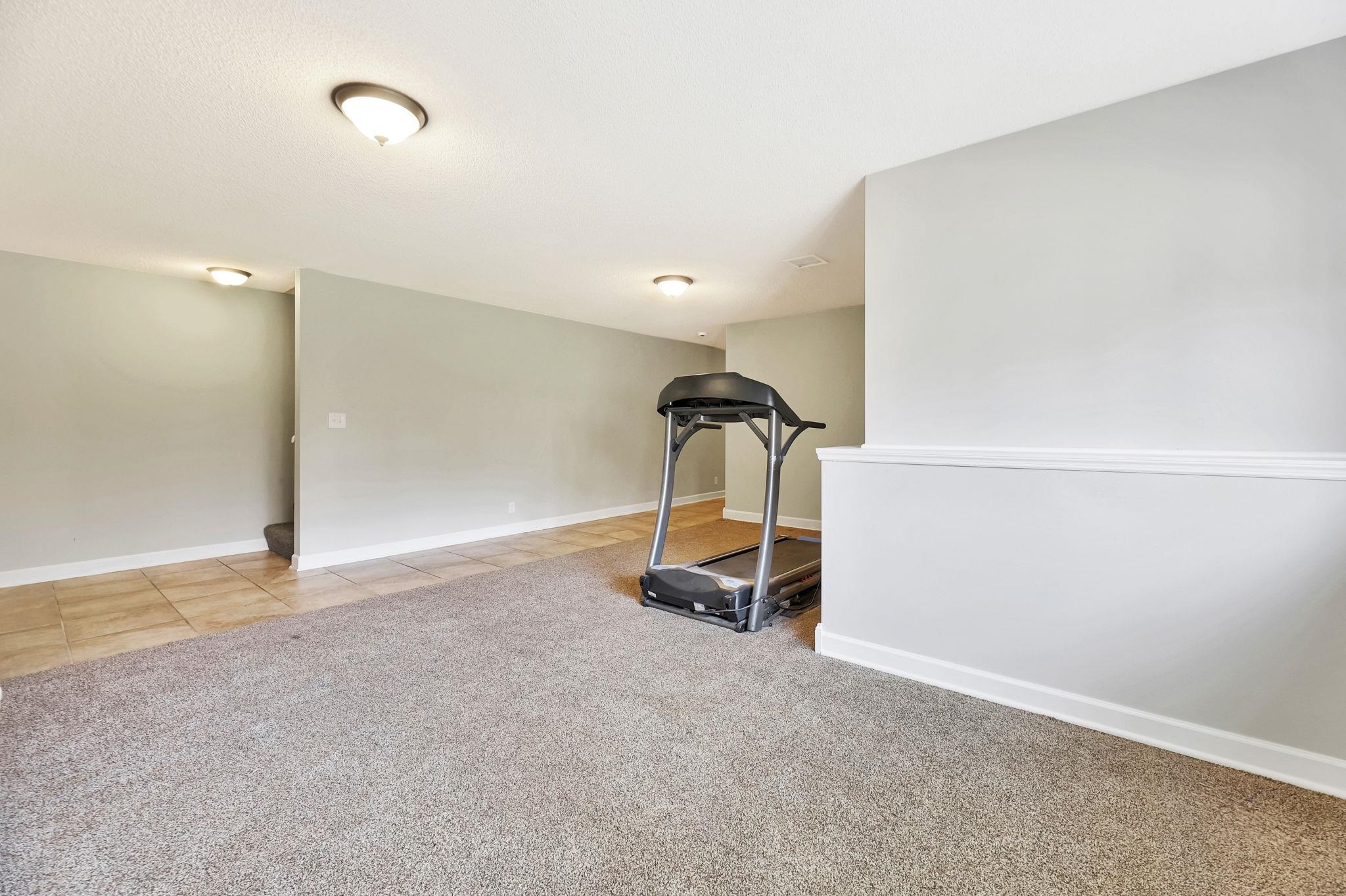 Wichita, Kansas 67209, United States, 5 Bedrooms Bedrooms, ,3 BathroomsBathrooms,Residential,Pending,52554