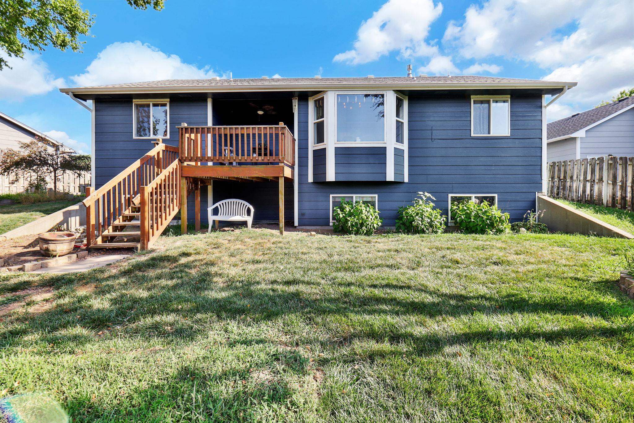 Wichita, Kansas 67209, United States, 5 Bedrooms Bedrooms, ,3 BathroomsBathrooms,Residential,Pending,52554