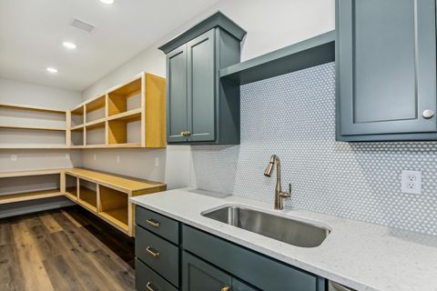 Townhouse For Sale - 304 W Pepper Tree Rd<br/> Butler County, Andover, KS 67002