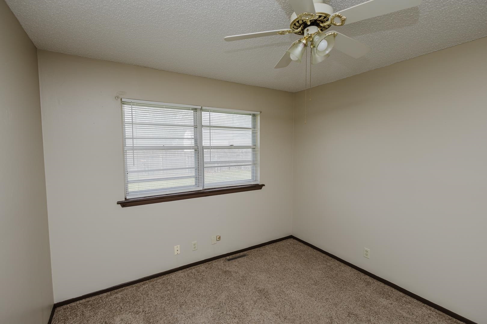 3339 S Leonine Rd, Wichita, Kansas image 18