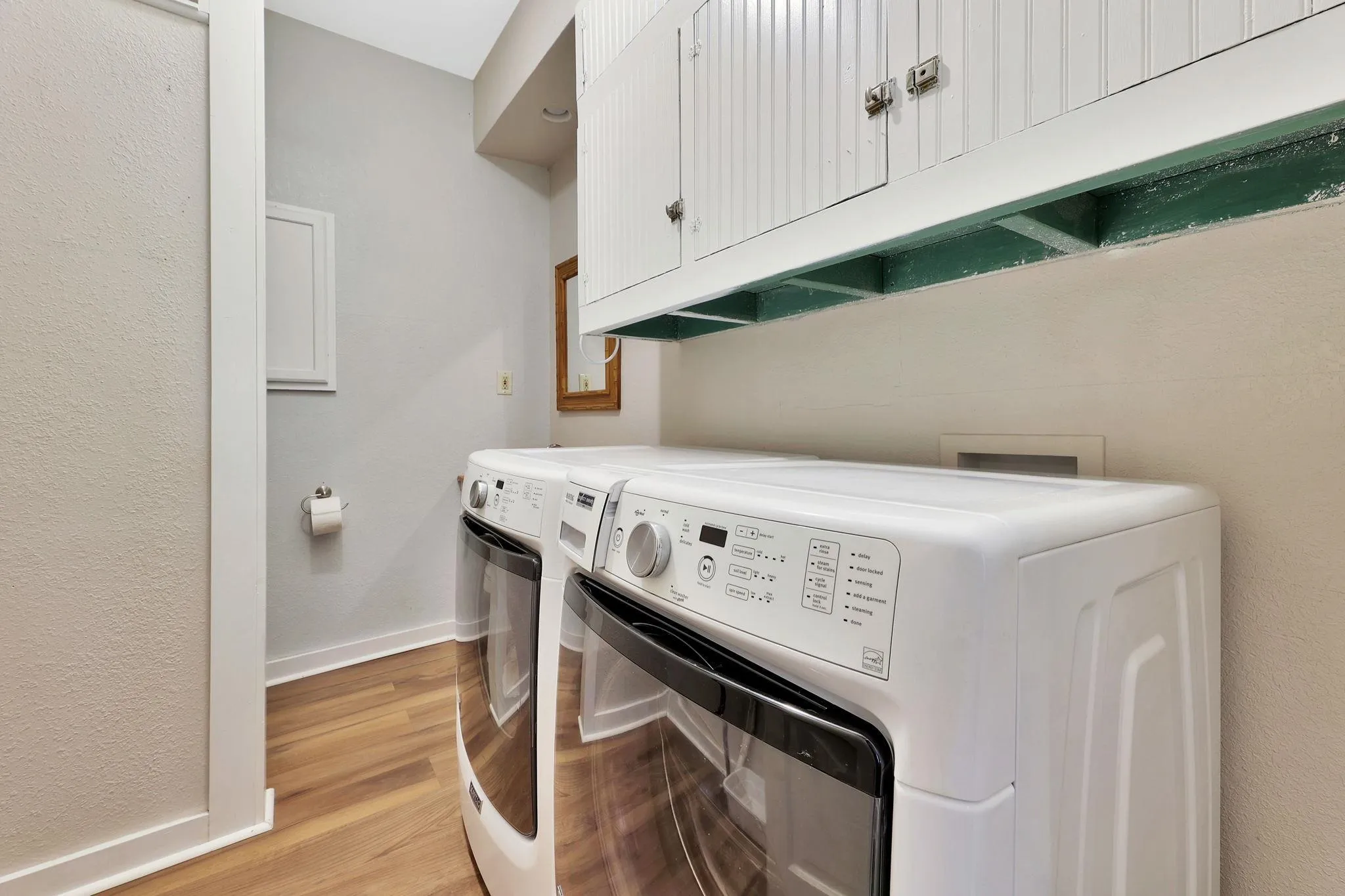 Douglass, Kansas 67039, United States, 3 Bedrooms Bedrooms, ,3 BathroomsBathrooms,Residential,Active,218251