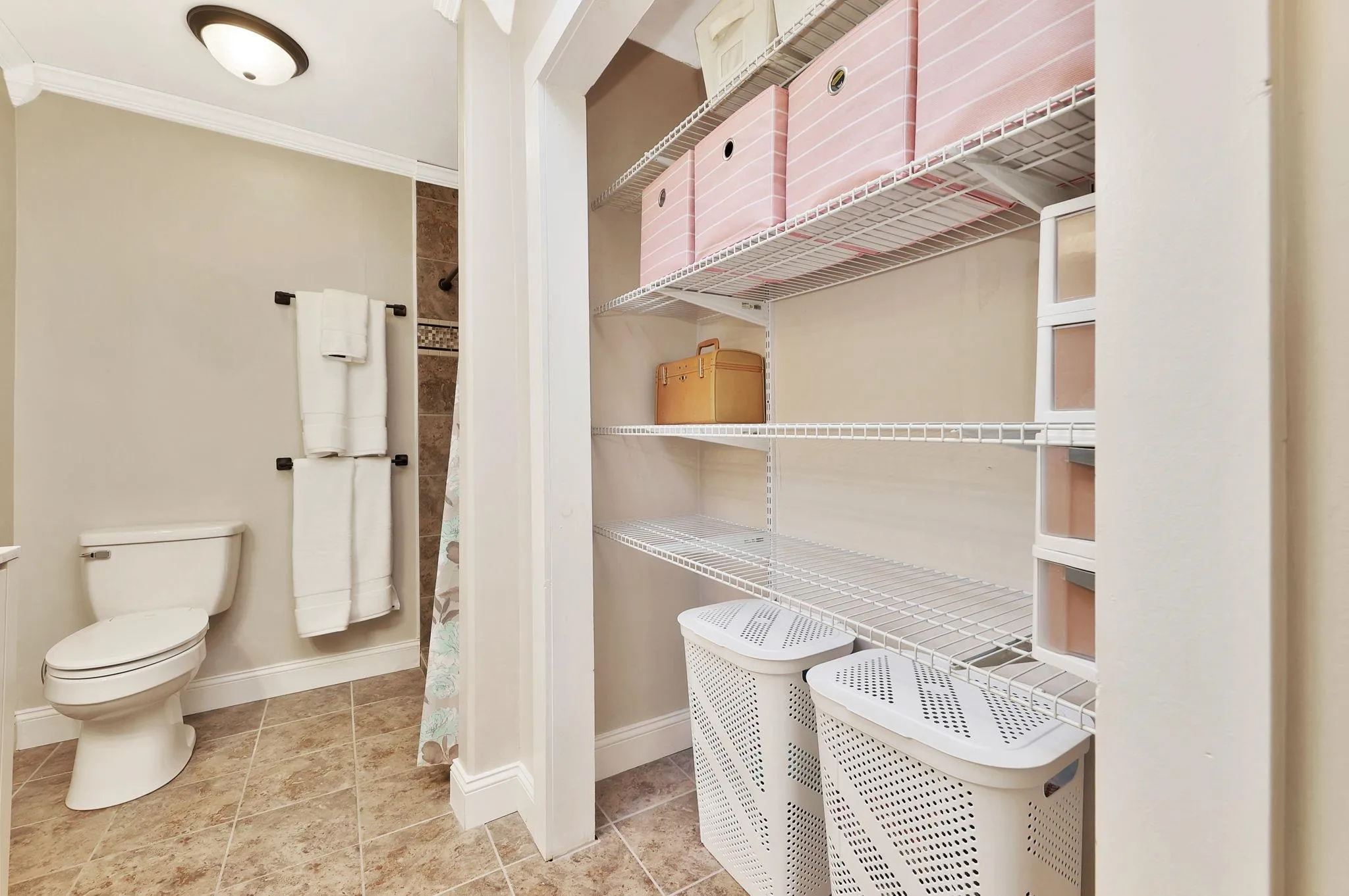 Douglass, Kansas 67039, United States, 3 Bedrooms Bedrooms, ,3 BathroomsBathrooms,Residential,Active,218251