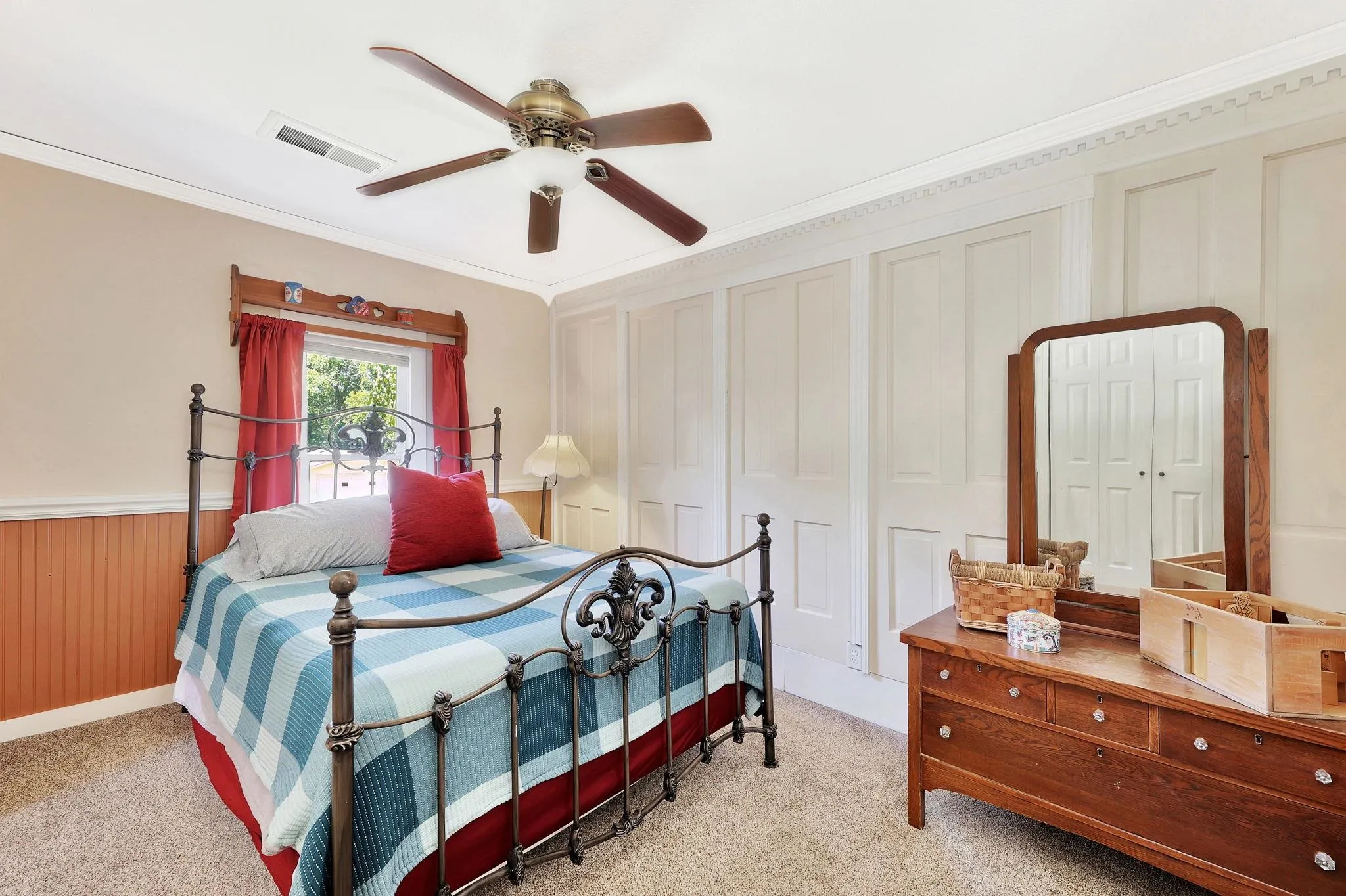 Douglass, Kansas 67039, United States, 3 Bedrooms Bedrooms, ,3 BathroomsBathrooms,Residential,Active,218251