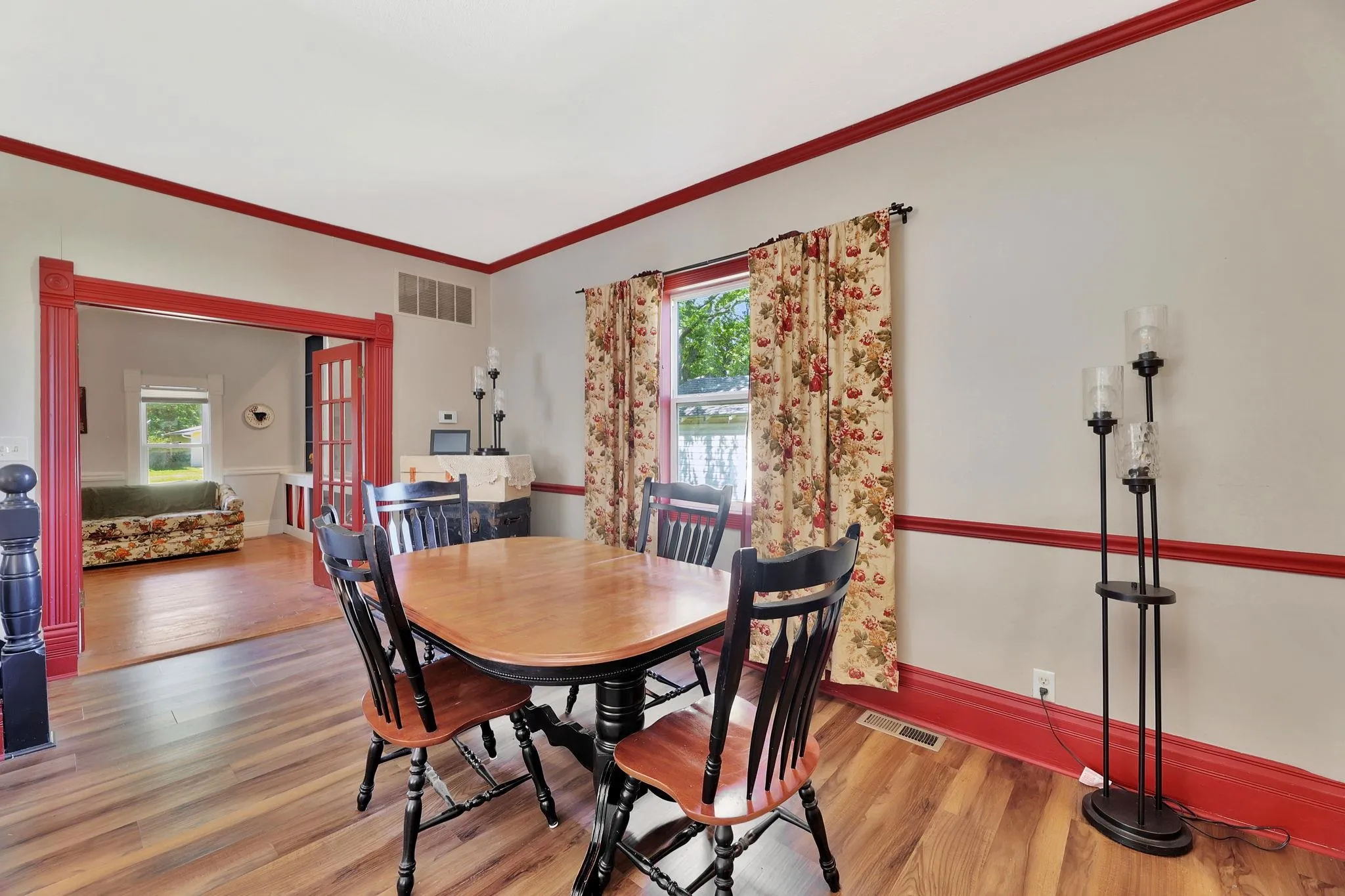 Douglass, Kansas 67039, United States, 3 Bedrooms Bedrooms, ,3 BathroomsBathrooms,Residential,Active,218251