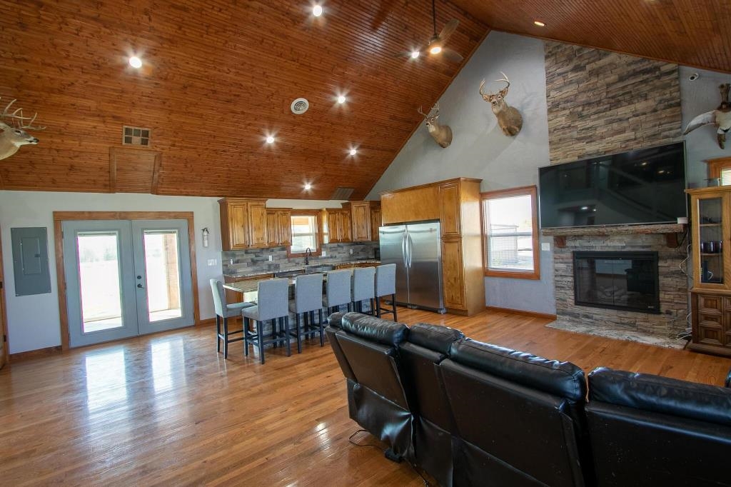 7328 Wildlife Ln, El Dorado, Kansas image 6