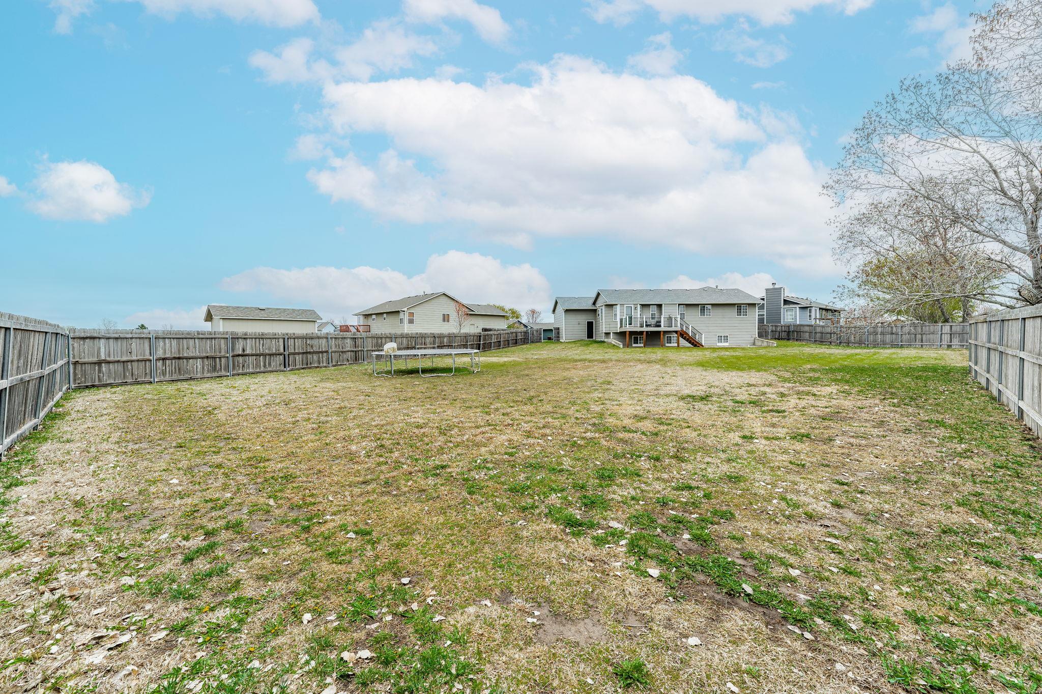 Wichita, Kansas 67209, United States, 4 Bedrooms Bedrooms, ,3 BathroomsBathrooms,Residential,Pending,61978