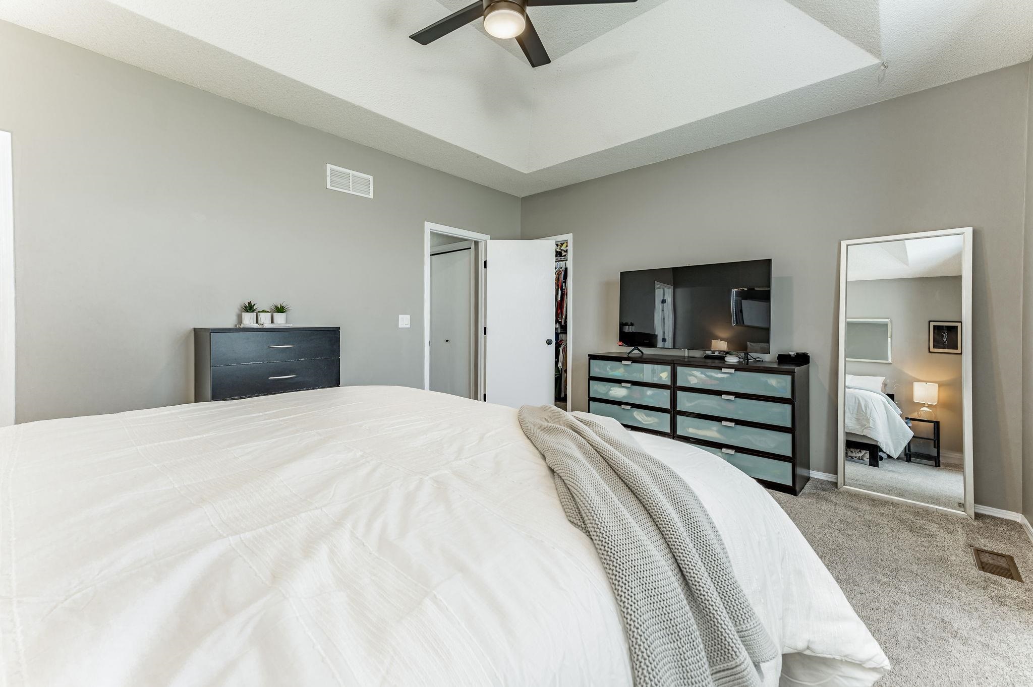 Wichita, Kansas 67209, United States, 4 Bedrooms Bedrooms, ,3 BathroomsBathrooms,Residential,Pending,61978