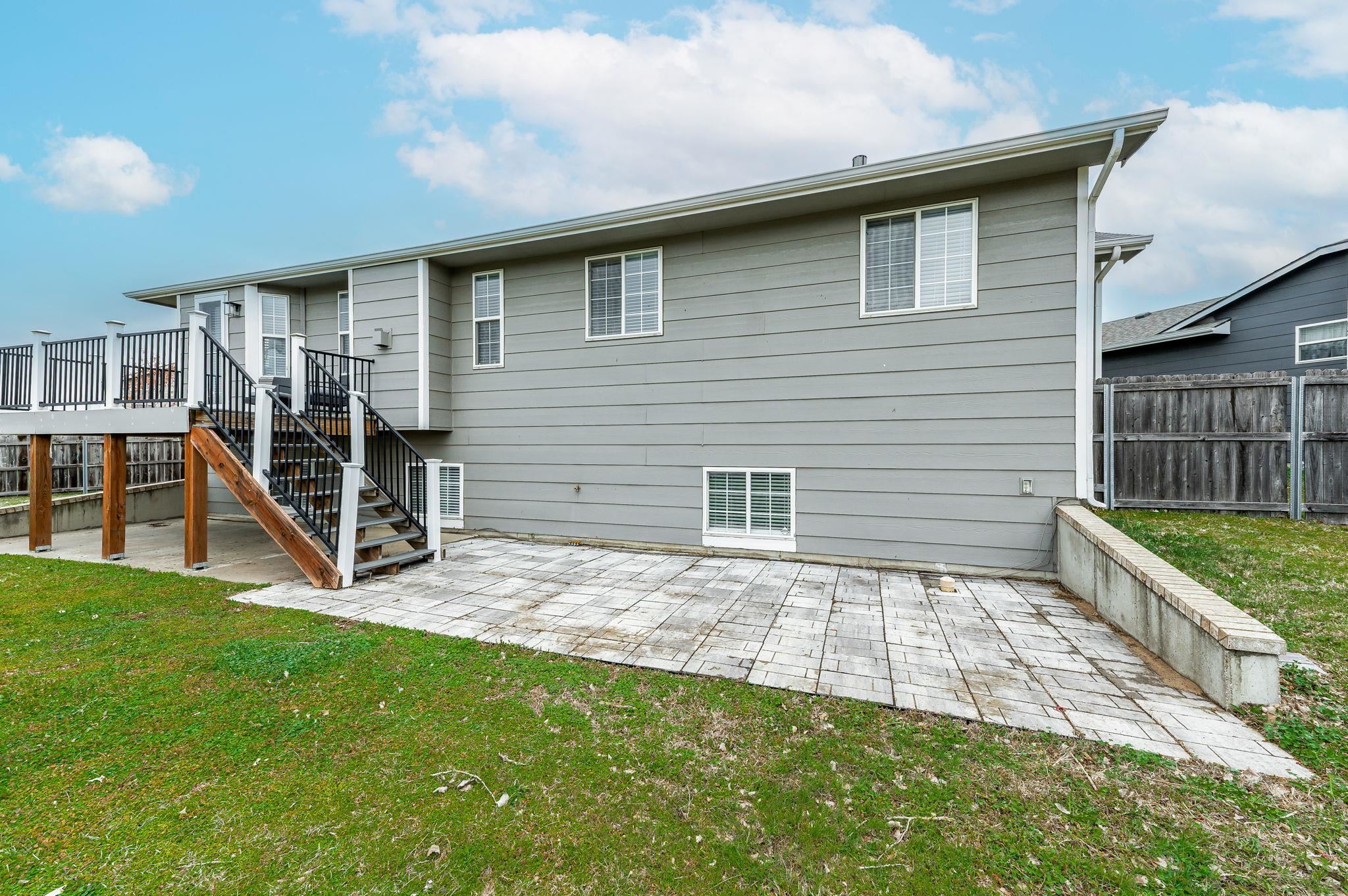 Wichita, Kansas 67209, United States, 4 Bedrooms Bedrooms, ,3 BathroomsBathrooms,Residential,Pending,61978