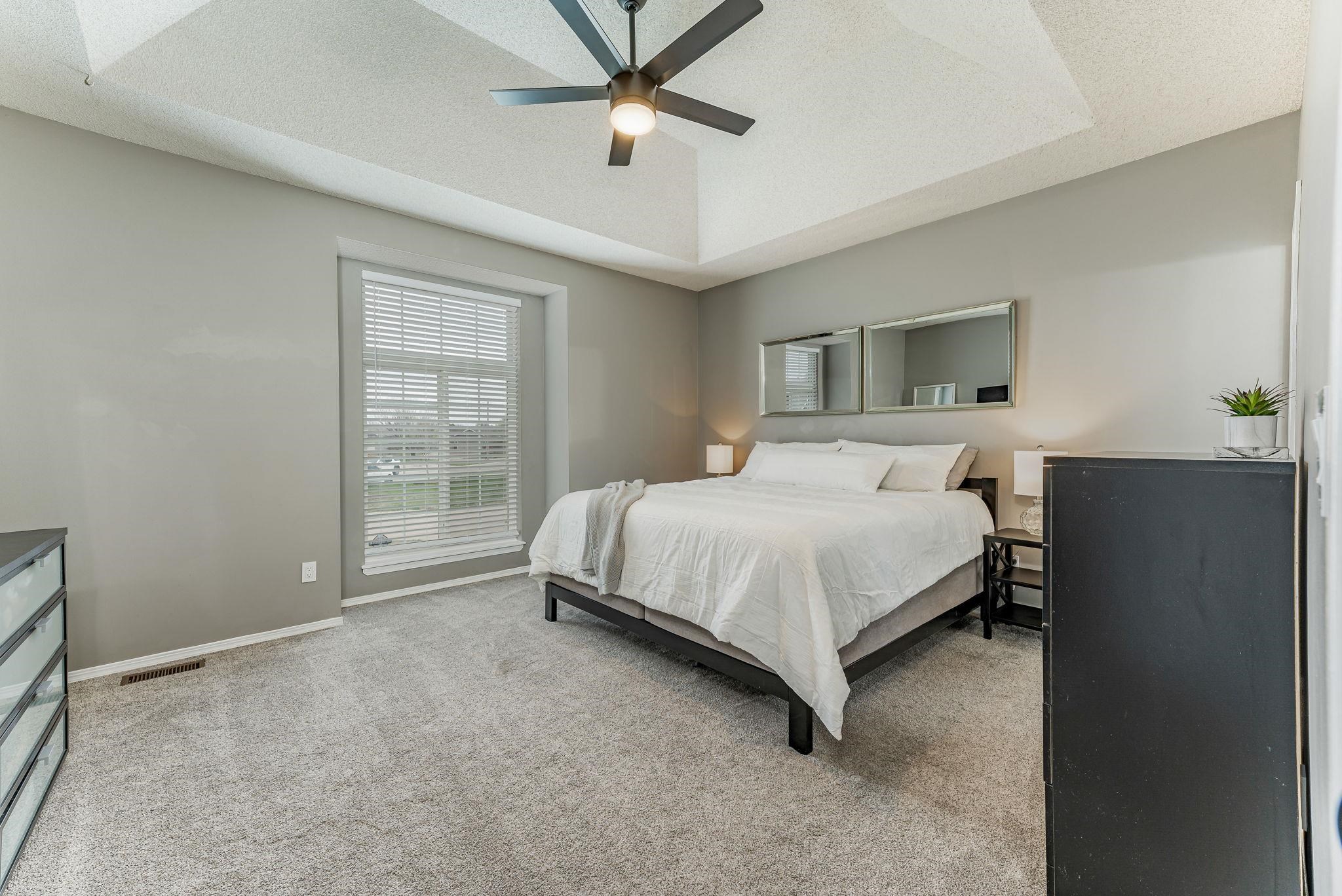 Wichita, Kansas 67209, United States, 4 Bedrooms Bedrooms, ,3 BathroomsBathrooms,Residential,Pending,61978