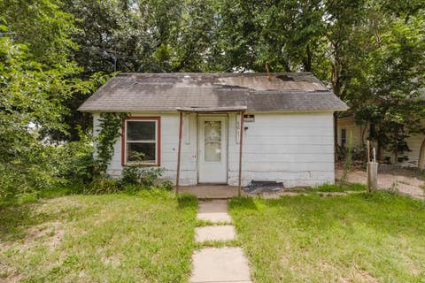 Homes For Sale - 407 E Price Ave<br/> Turon, KS 67583