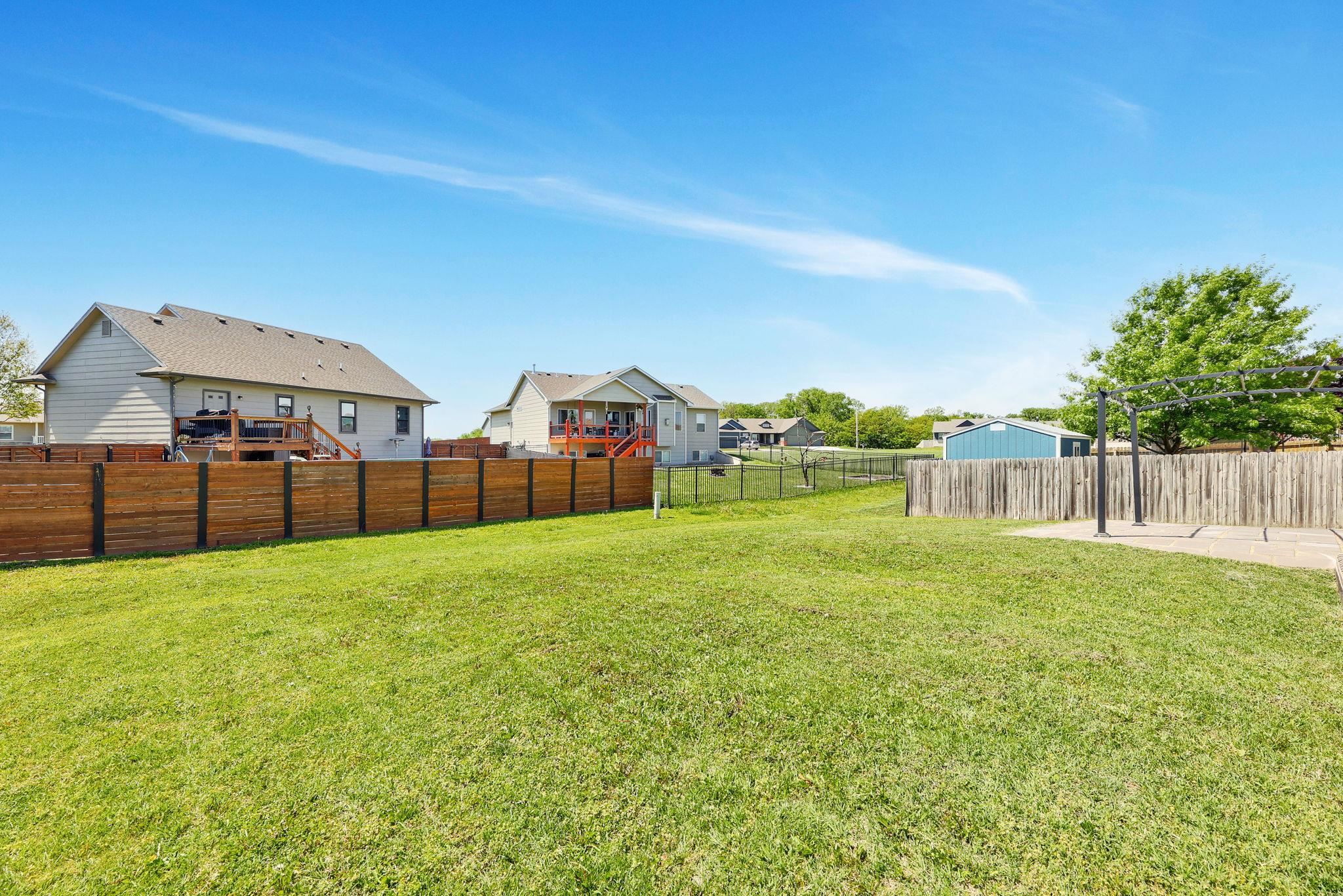 638 N Redbud Ct, Valley Center, Kansas image 29