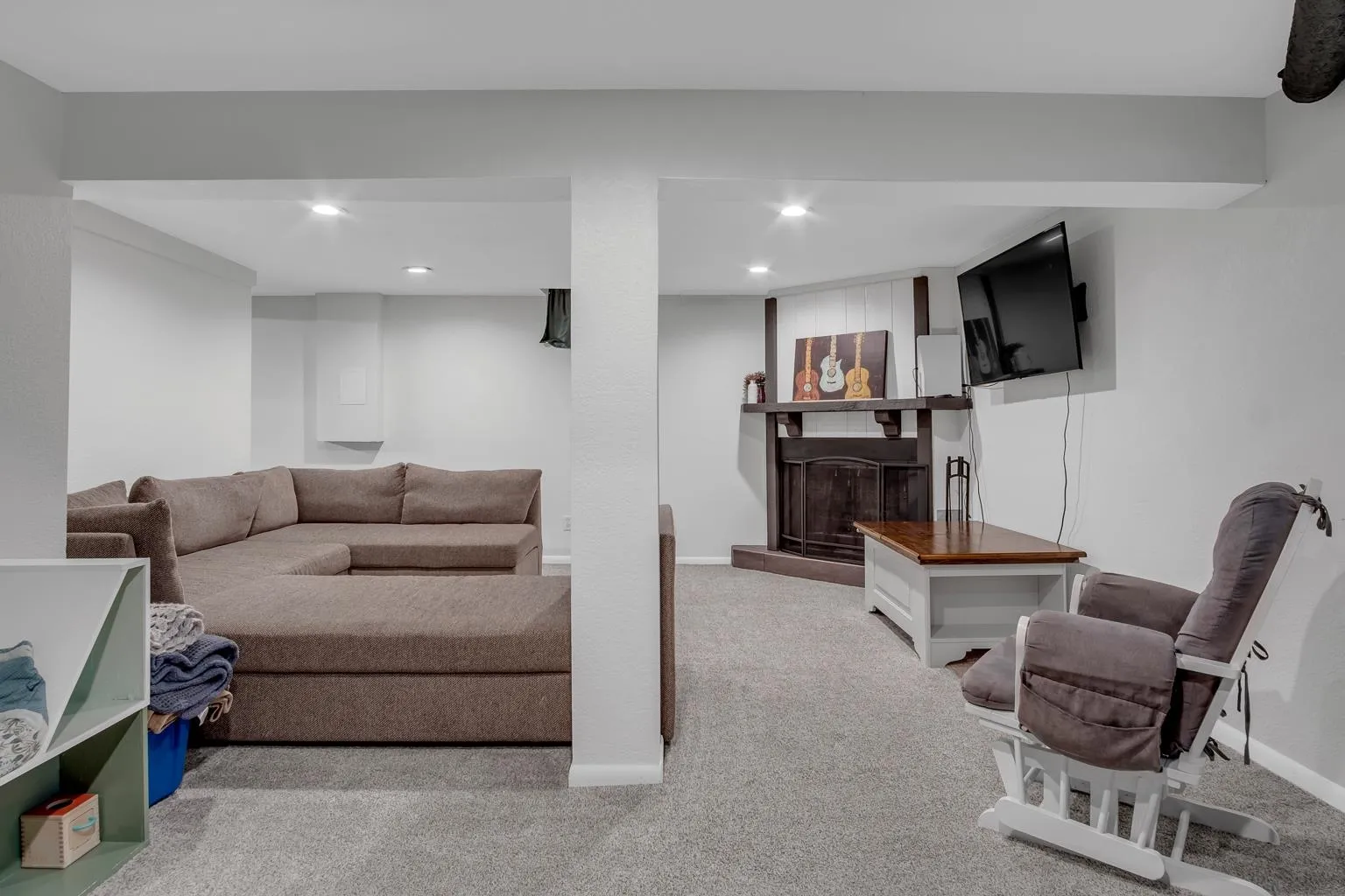 Derby, Kansas 67037, United States, 3 Bedrooms Bedrooms, ,2 BathroomsBathrooms,Residential,Pending,38681