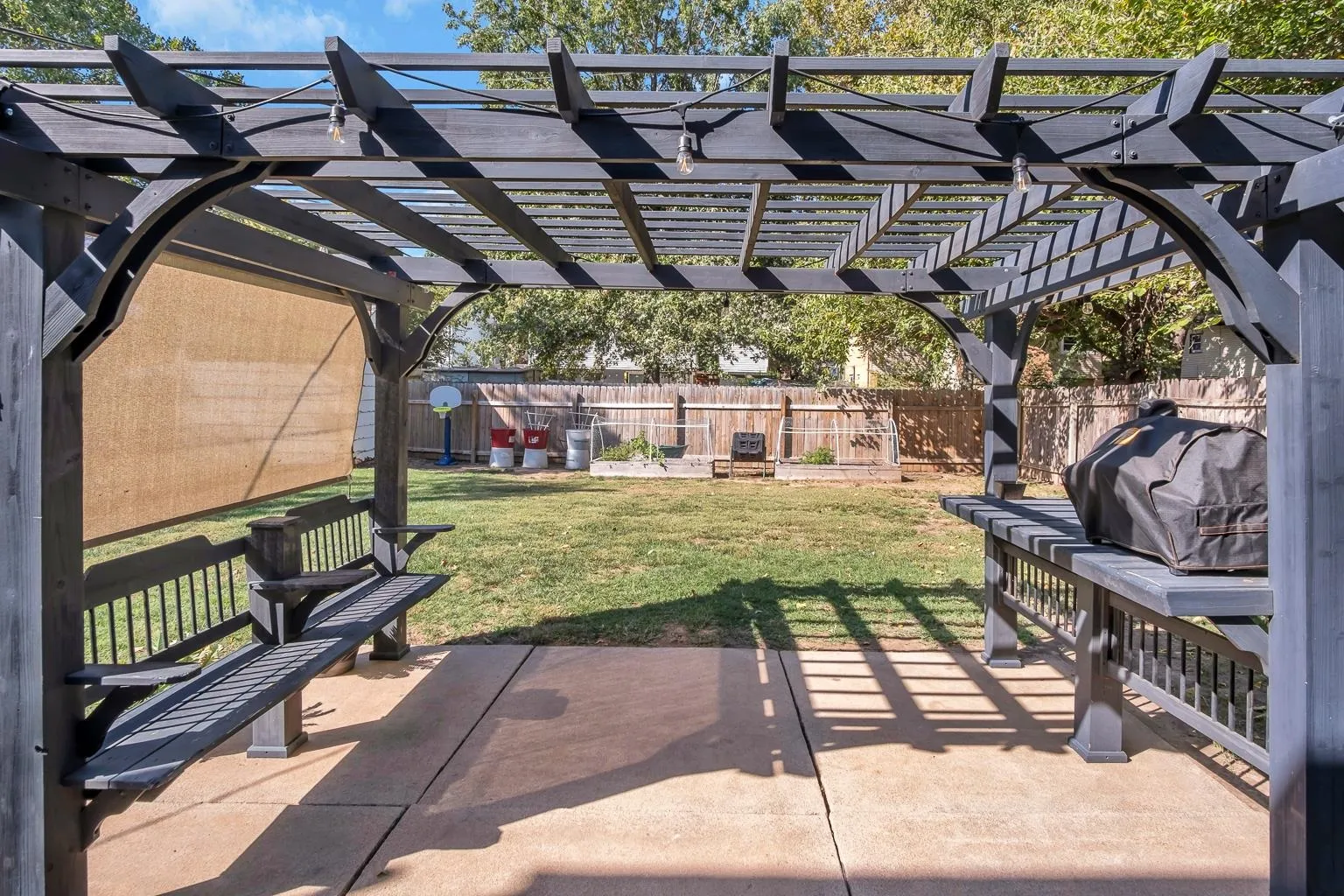 Derby, Kansas 67037, United States, 3 Bedrooms Bedrooms, ,2 BathroomsBathrooms,Residential,Pending,38681