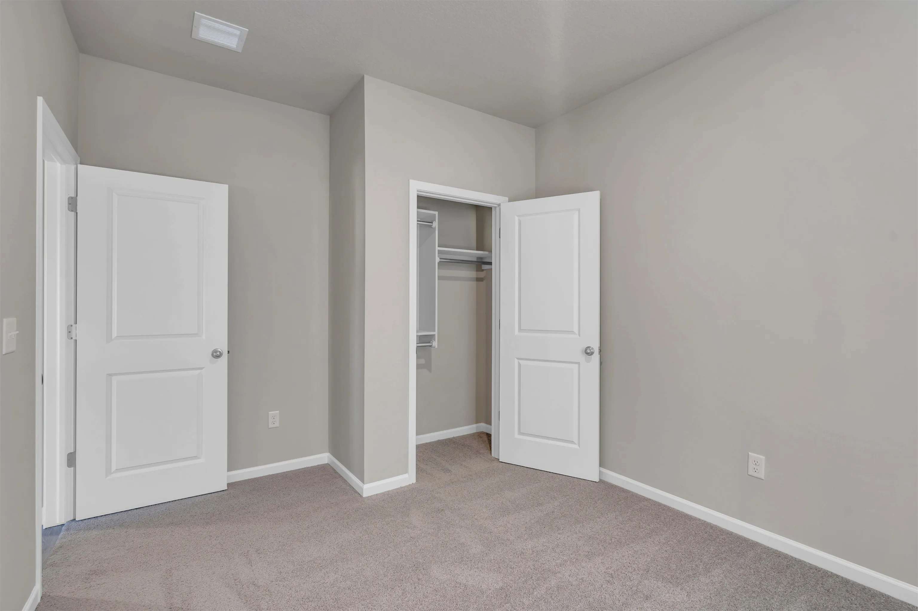 Valley Center, Kansas 67147, United States, 4 Bedrooms Bedrooms, ,2 BathroomsBathrooms,Residential,Active,47166