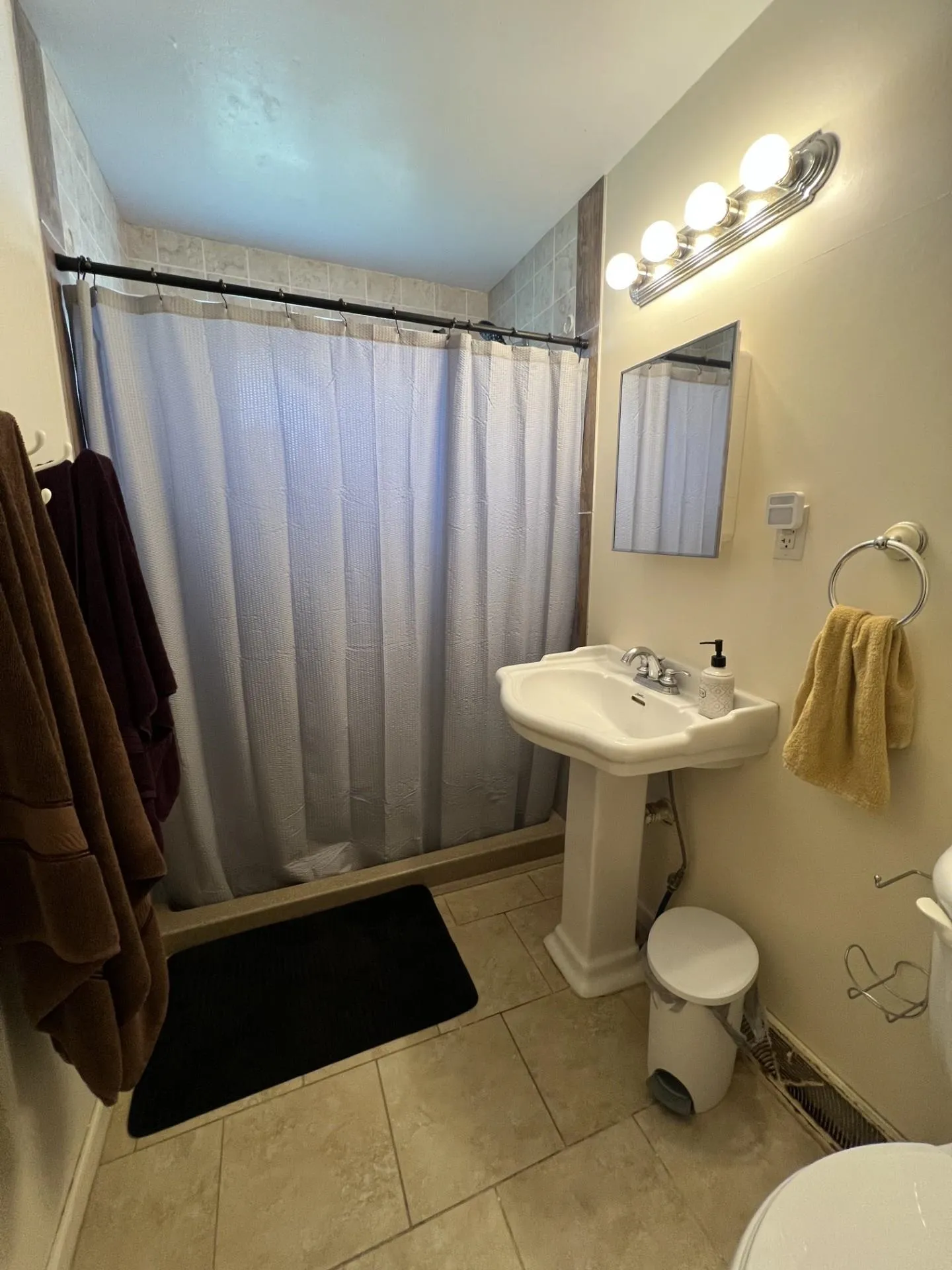 Winfield, Kansas 67156, United States, 3 Bedrooms Bedrooms, ,1 BathroomBathrooms,Residential,Active,143777