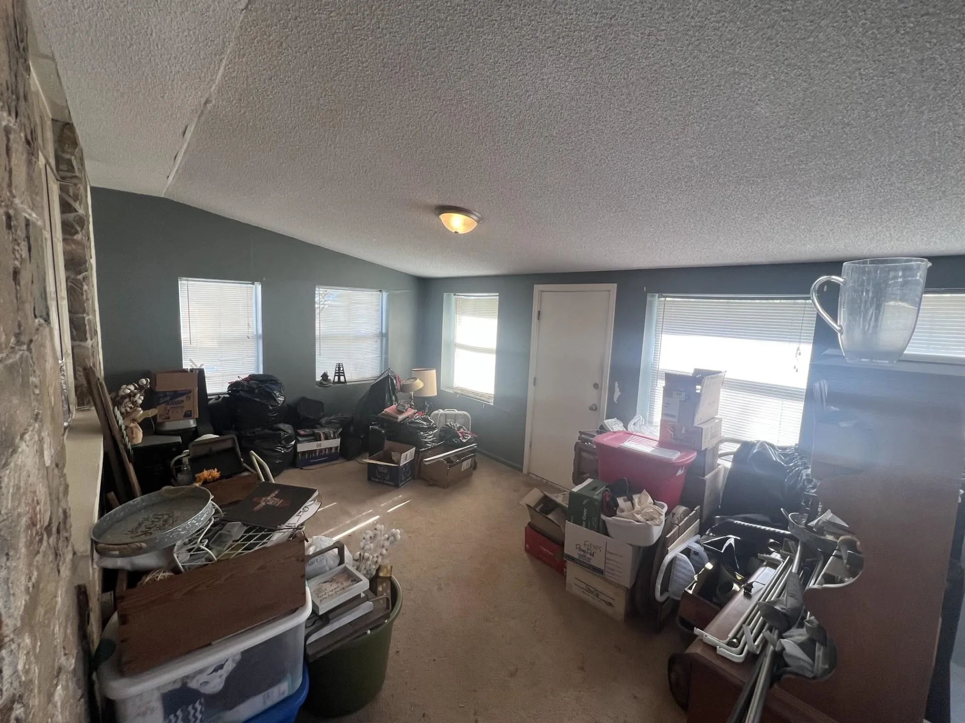 Winfield, Kansas 67156, United States, 3 Bedrooms Bedrooms, ,1 BathroomBathrooms,Residential,Active,143777