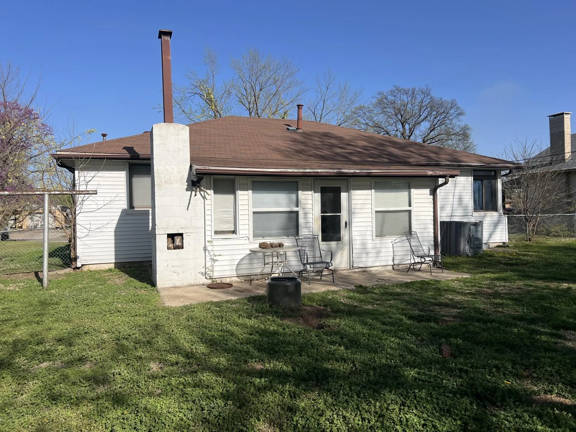 Winfield, Kansas 67156, United States, 3 Bedrooms Bedrooms, ,1 BathroomBathrooms,Residential,Active,143777