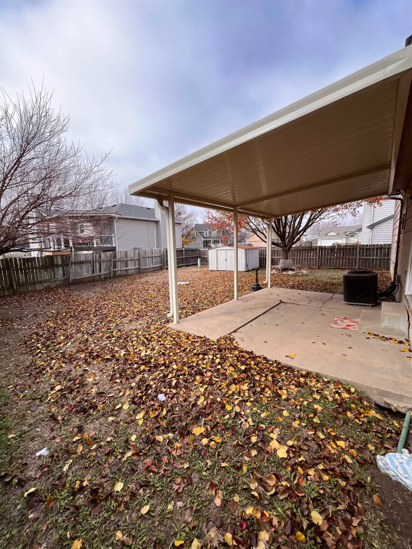 Wichita, Kansas 67210, United States, 4 Bedrooms Bedrooms, ,3 BathroomsBathrooms,Residential,Pending,25084